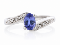 9ct White Gold Diamond And Tanzanite Ring