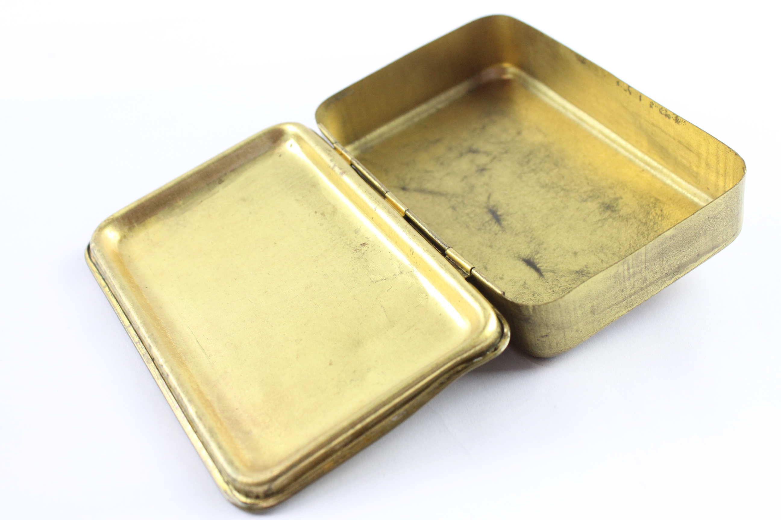 WW1 1914 Princess Mary Christmas Tin W/ R.M.S Lusitania Medal - WW1 Princess Mary Christmas Tin W/ - Image 5 of 6