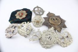 Large Cap Badges Lot Inc Middlesex Helmet Plate, R. Scots, Camerons, Etc - Large Cap Badges Lot