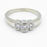 18ct white gold diamond trilogy ring (3.6g) Size O