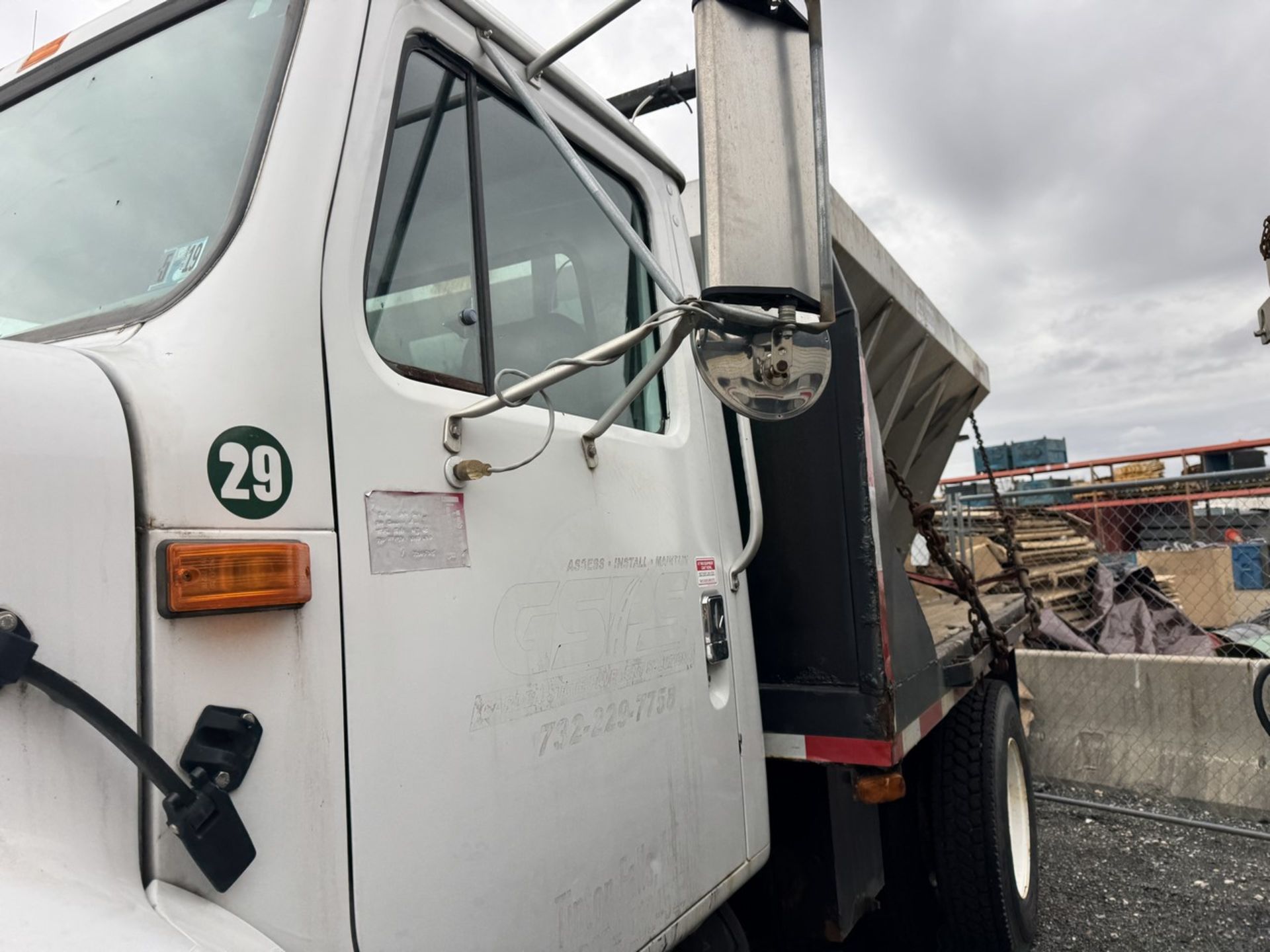 2000 International 4900 w/ Salter (INOPERABLE) - Image 7 of 24