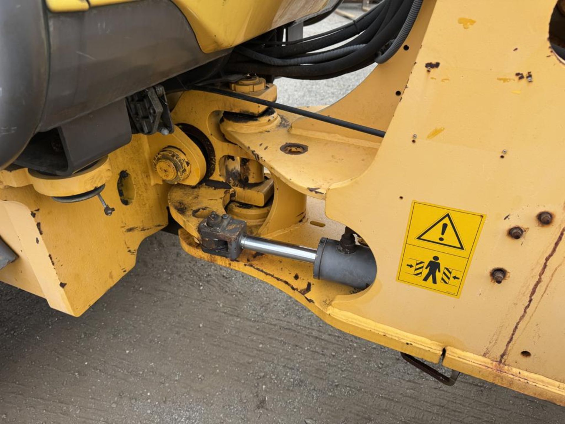 Volvo L20B Compact Wheel Loader - Image 21 of 30