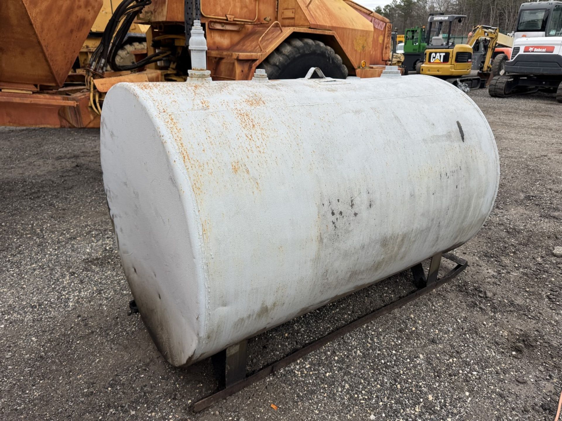 550 Gallon Fuel Tank - Image 3 of 3