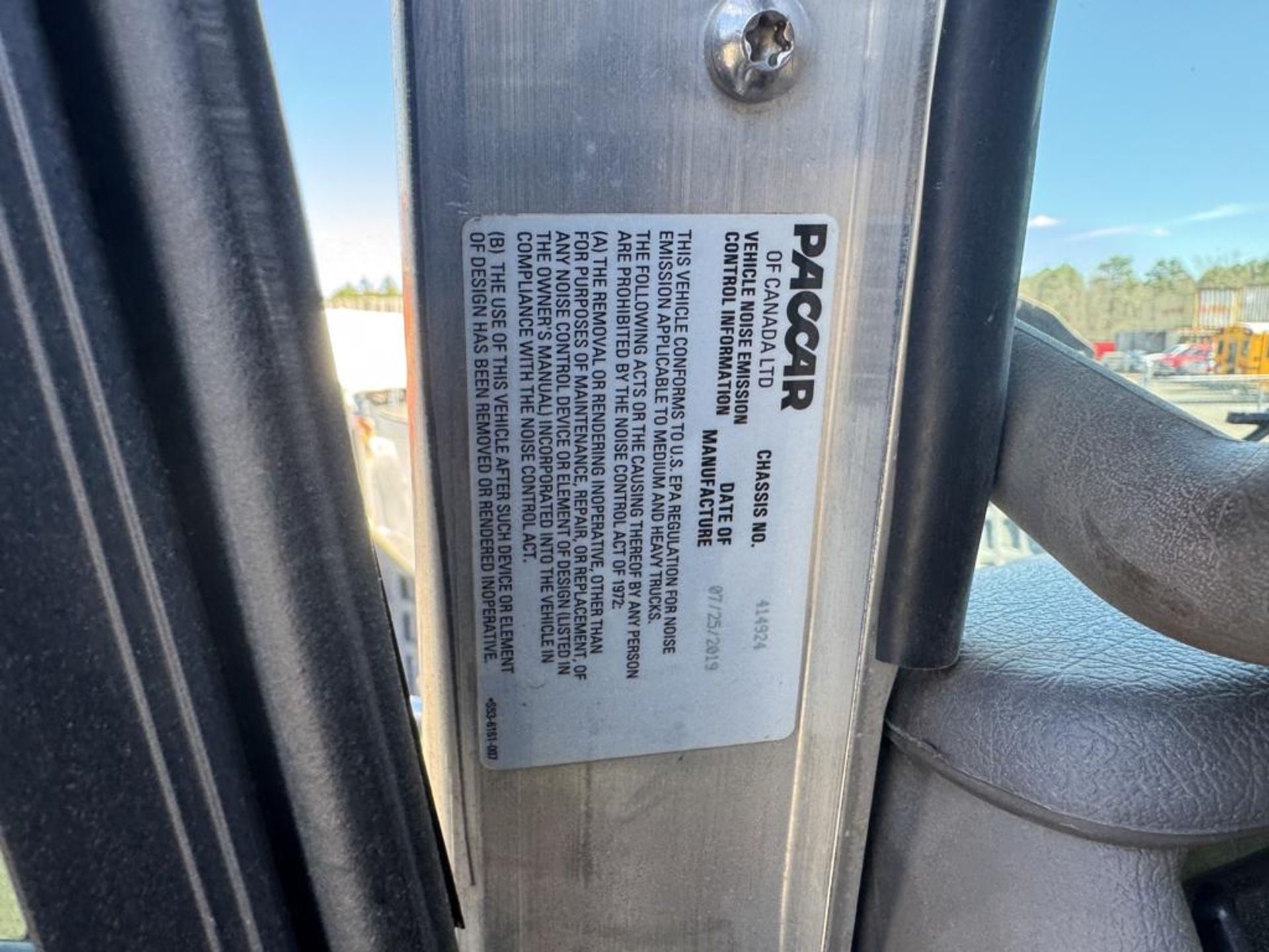 2020 Kenworth T370 Single Axle Dump 48k Original Miles - Image 45 of 46