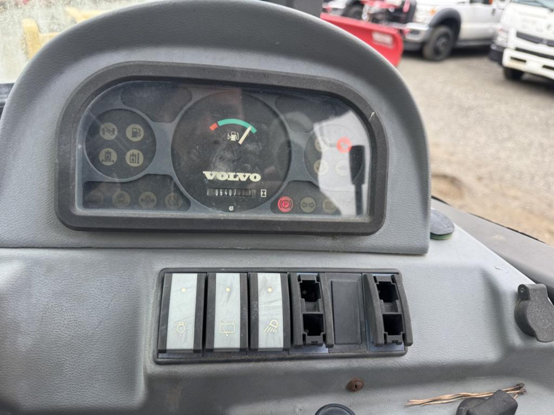 Volvo L20B Compact Wheel Loader - Image 30 of 30