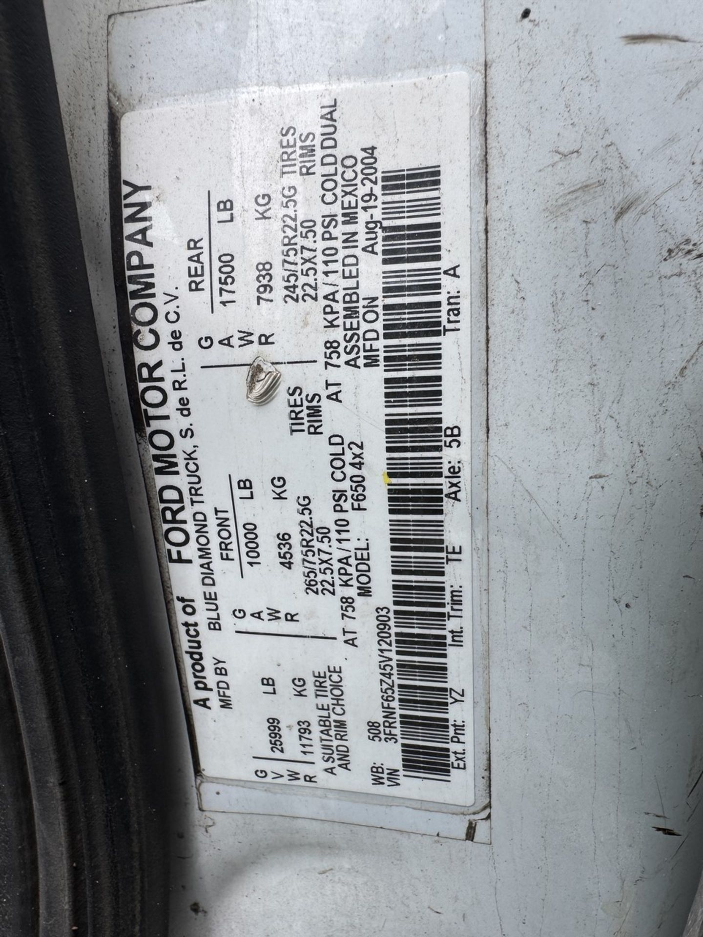 2004 Ford F-650 Flat Bed 4x2 (INOPERABLE) - Image 23 of 23