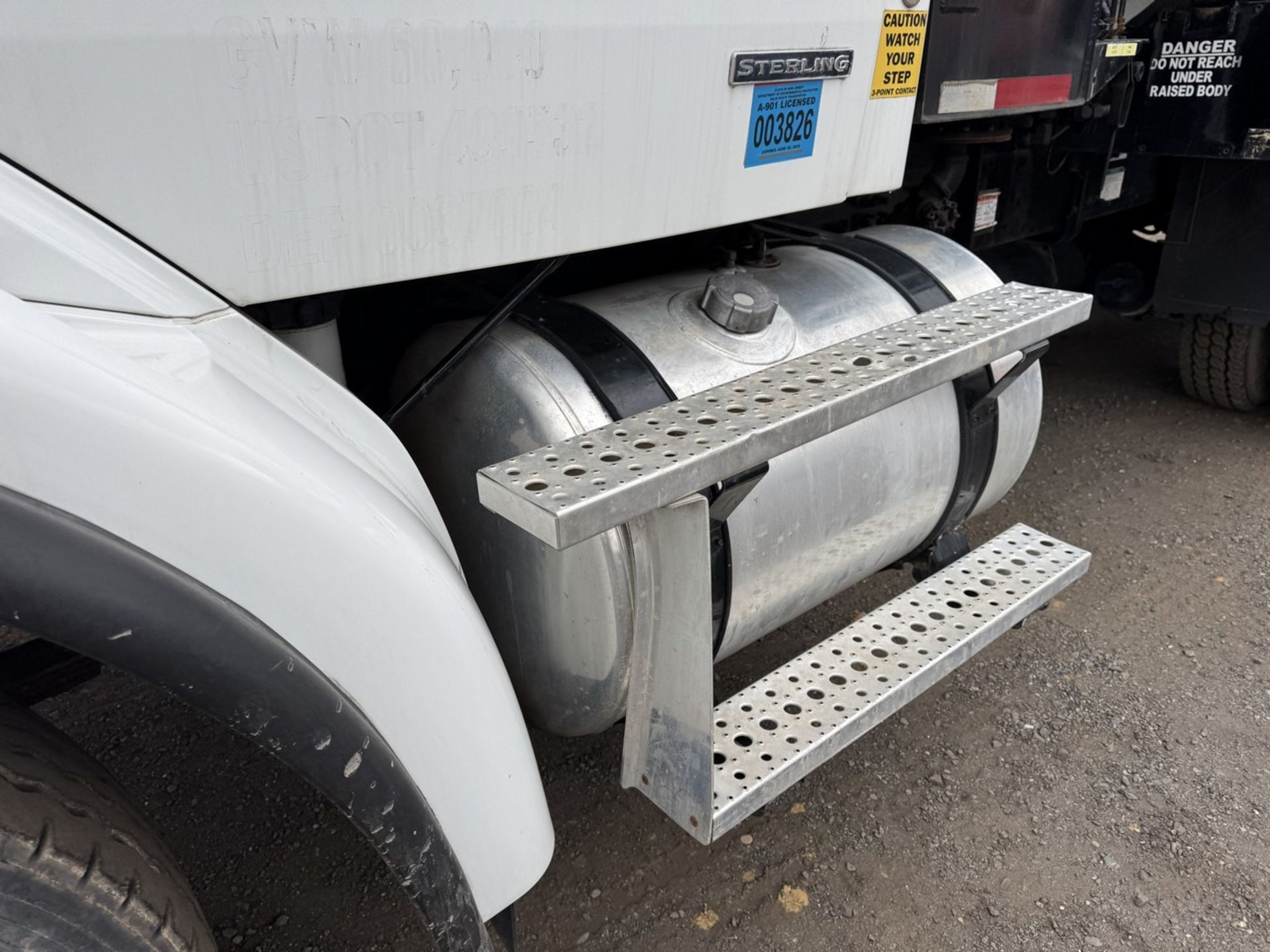 2004 Sterling L7500 Vacuum Loader Truck - Image 14 of 48