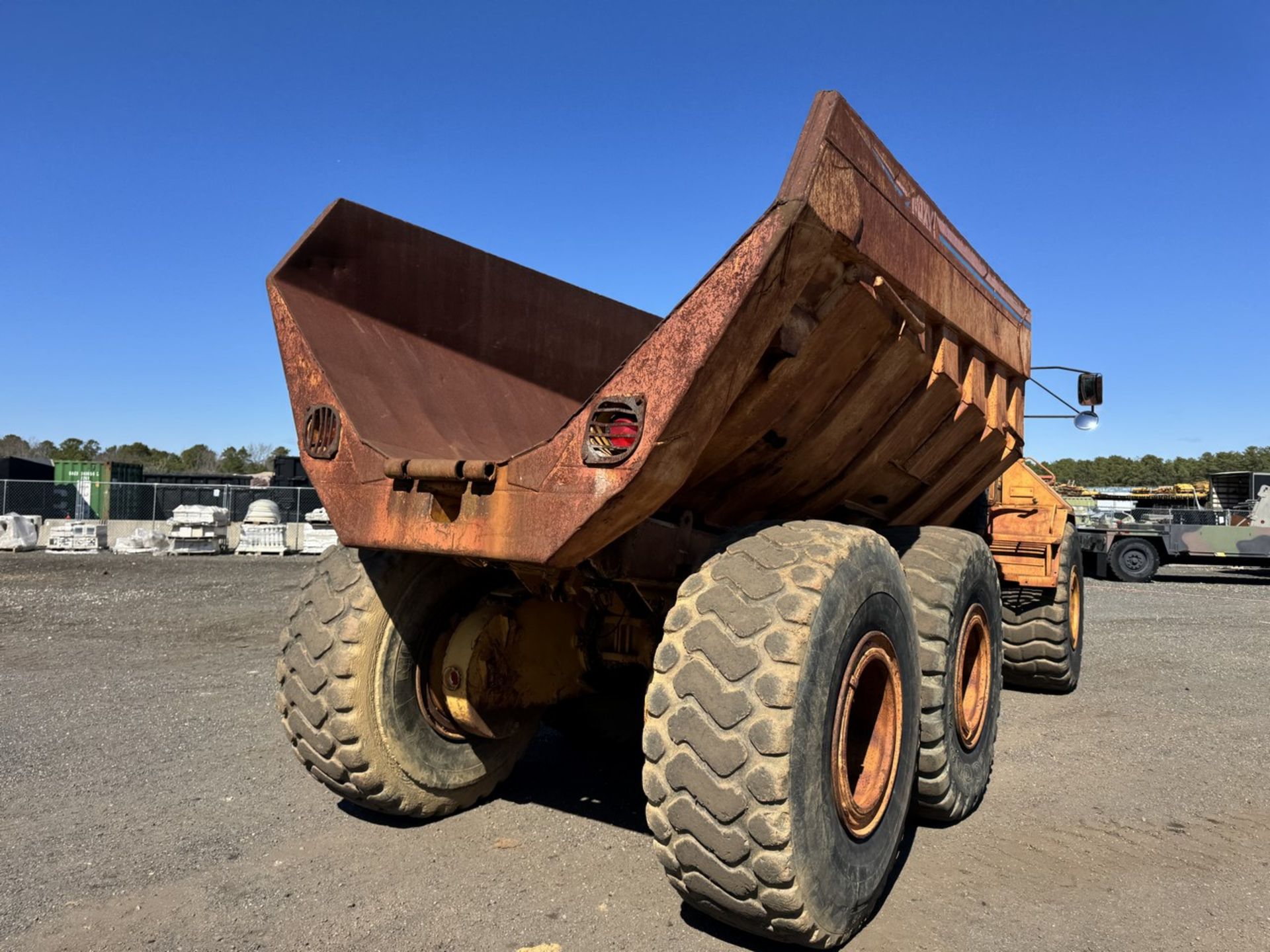 1995 Moxy MT30S3 Articulating Dump Truck - Image 6 of 36