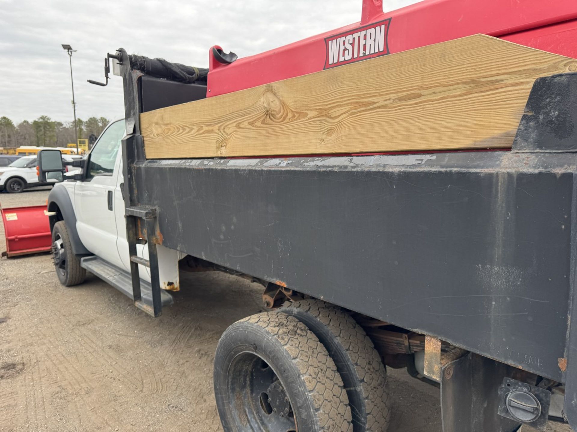 2015 Ford F-550 Mason Dump 4x4 w/ Plow and Salter - Image 21 of 32