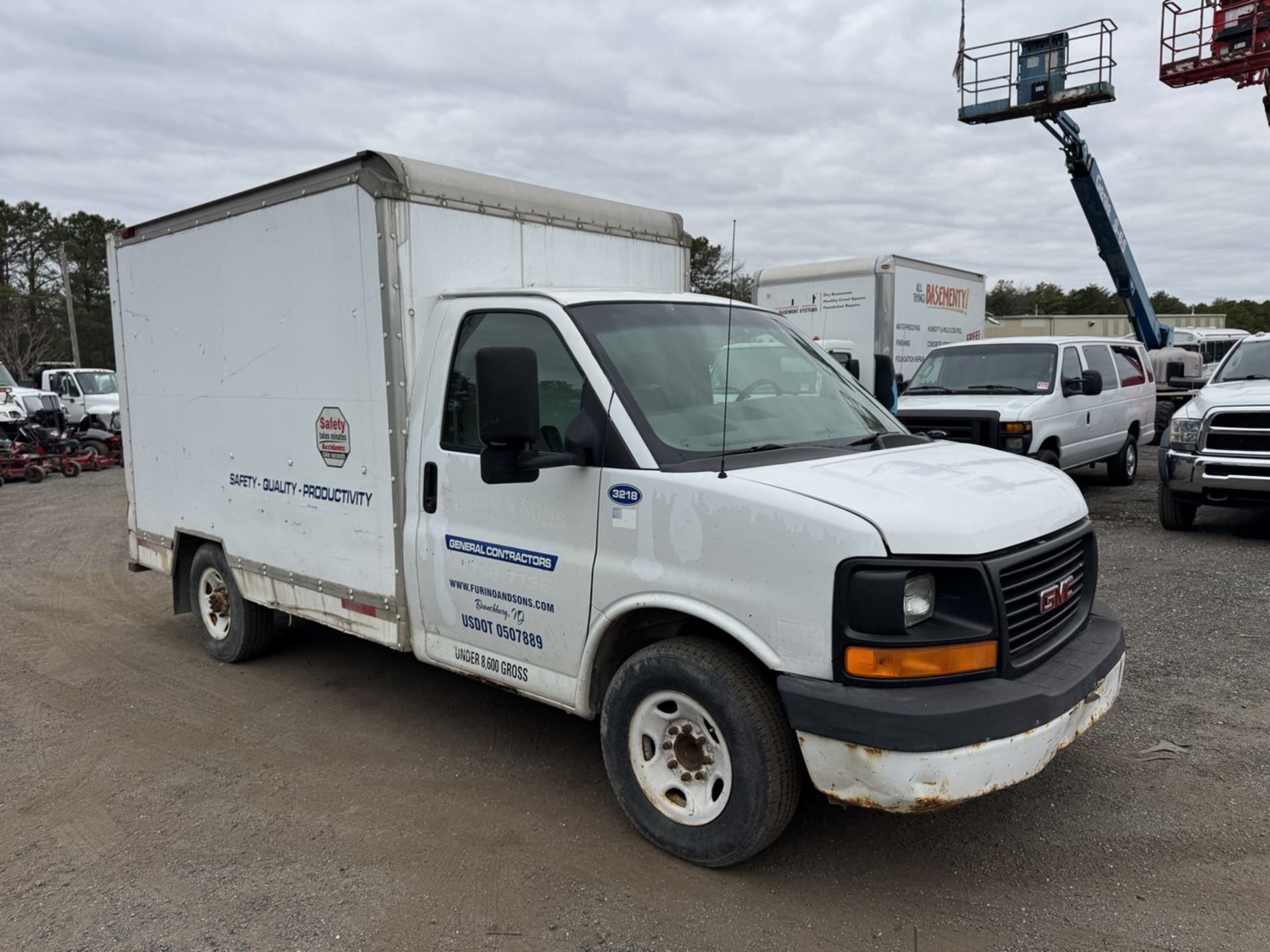2003 GMC 2500 Box Van - Image 3 of 16