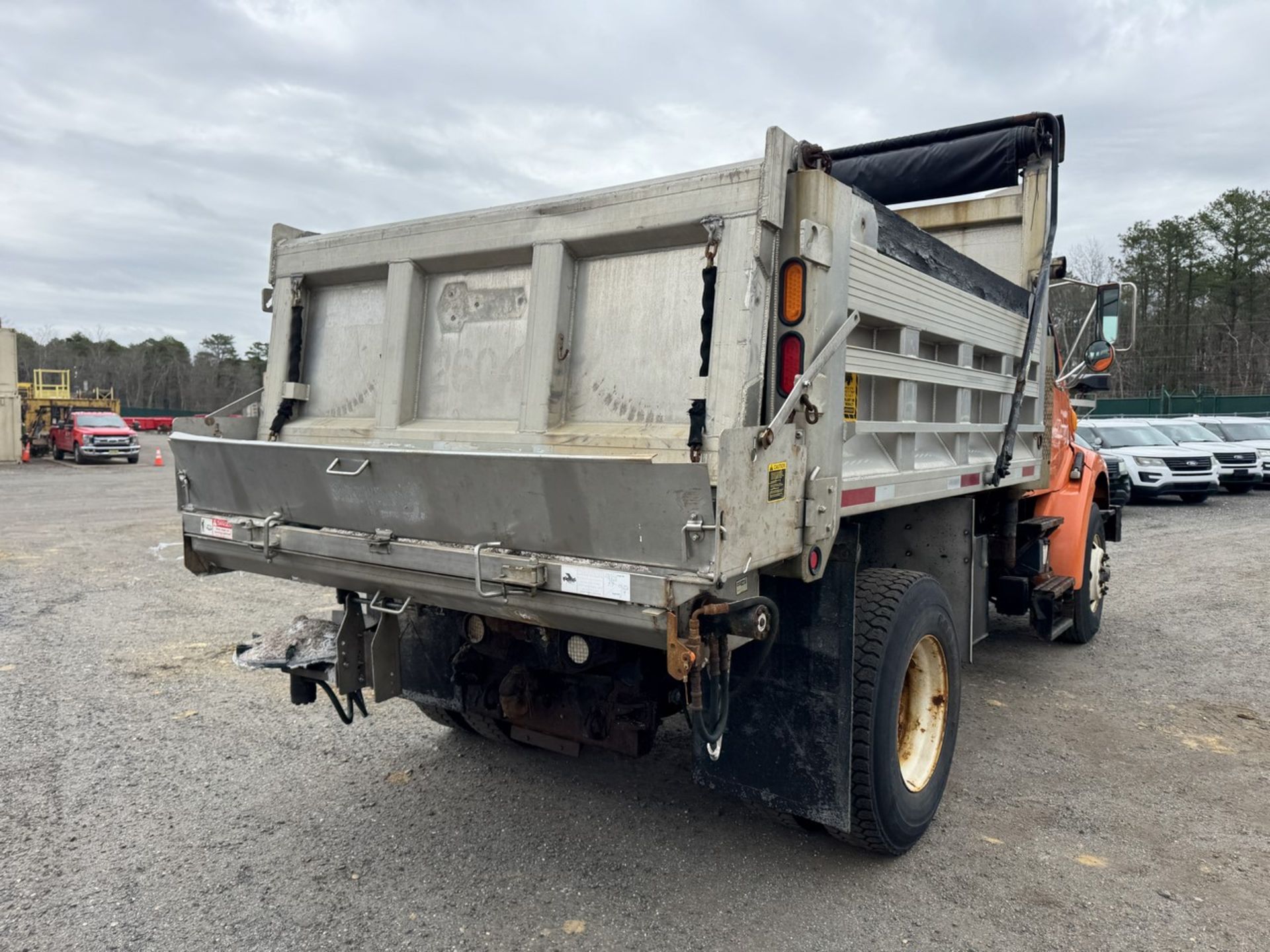 2004 Sterling Single Axle Dump - Image 7 of 34