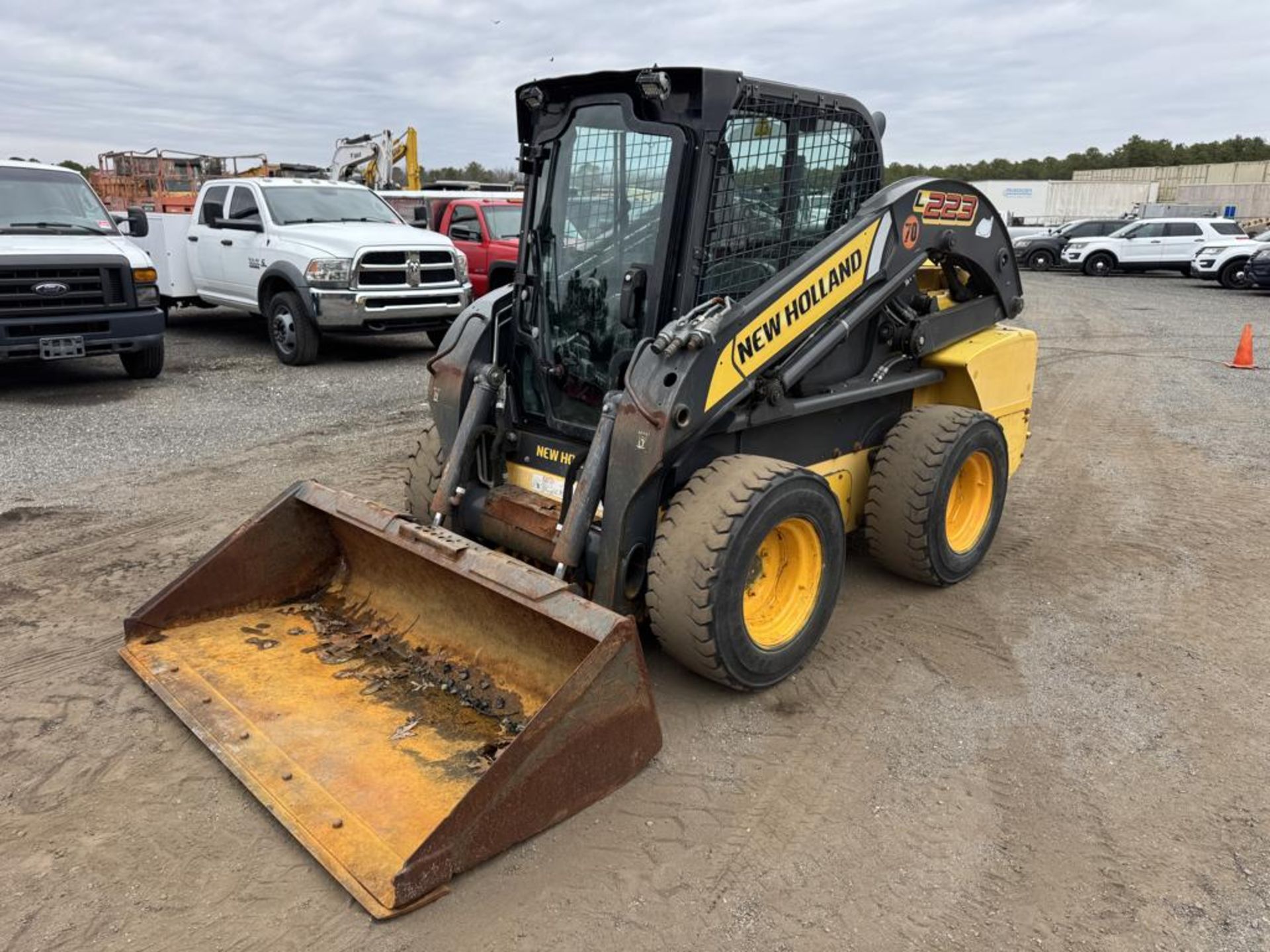 2013 New Holland L223 Skid Steer