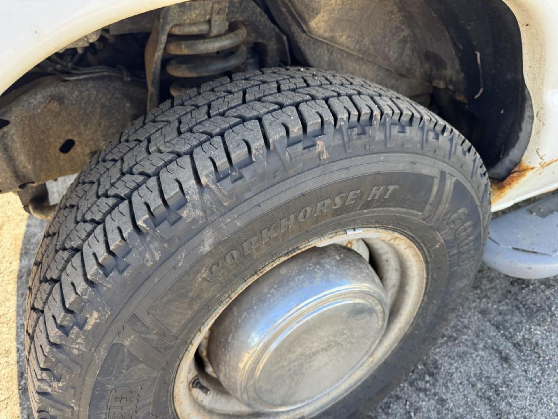 2006 Ford E-250 - Image 10 of 16