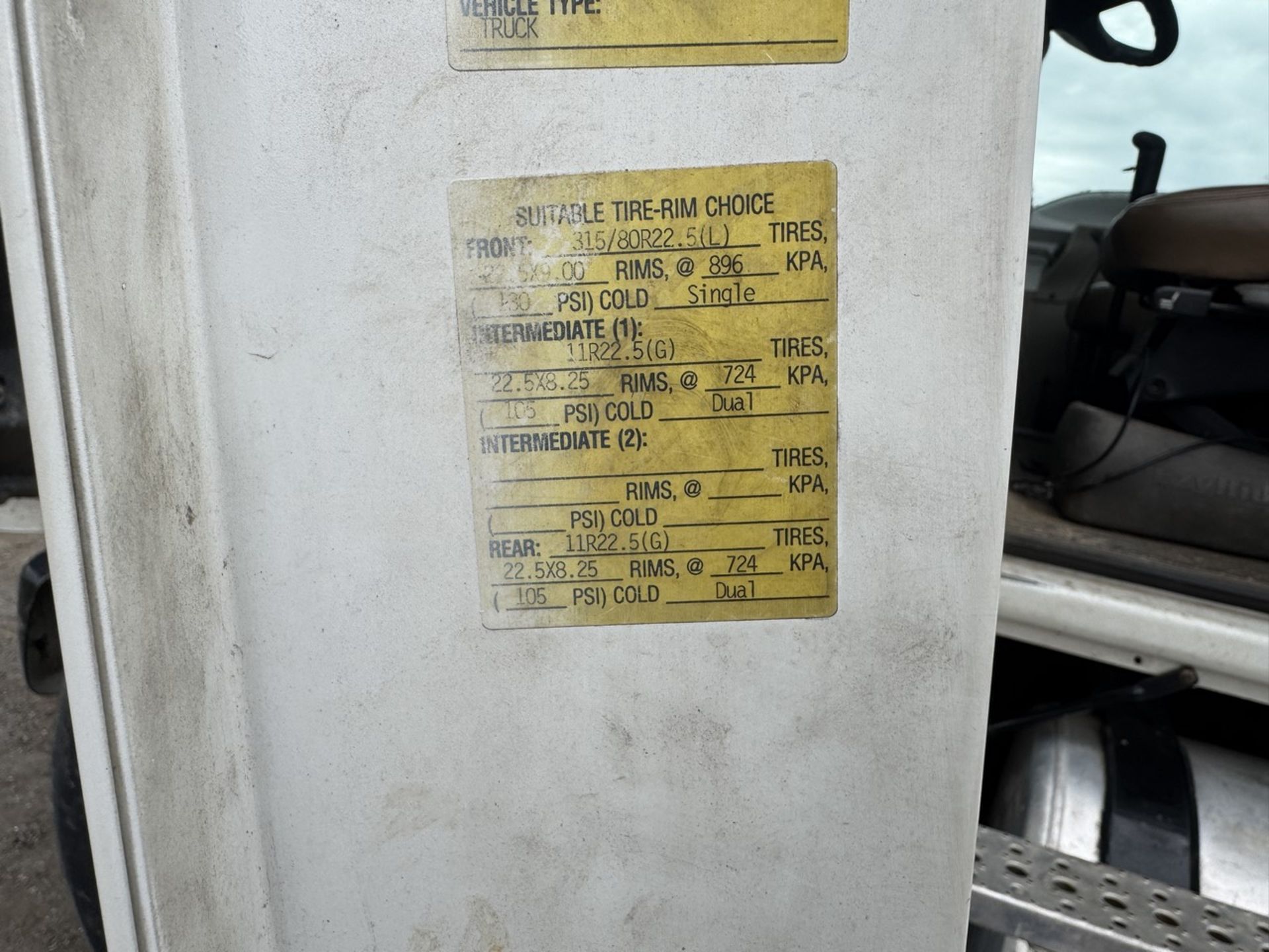 2004 Sterling L7500 Vacuum Loader Truck - Image 48 of 48