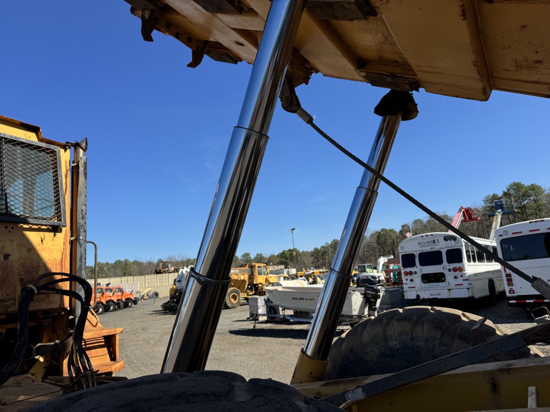 1995 Moxy MT30S3 Articulating Dump Truck - Image 32 of 36