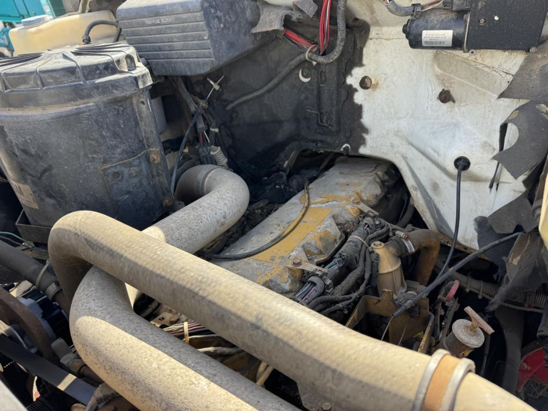 1991 GMC TopKick Lube Truck - Image 30 of 32