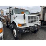 2000 International 4900 w/ Salter (INOPERABLE)