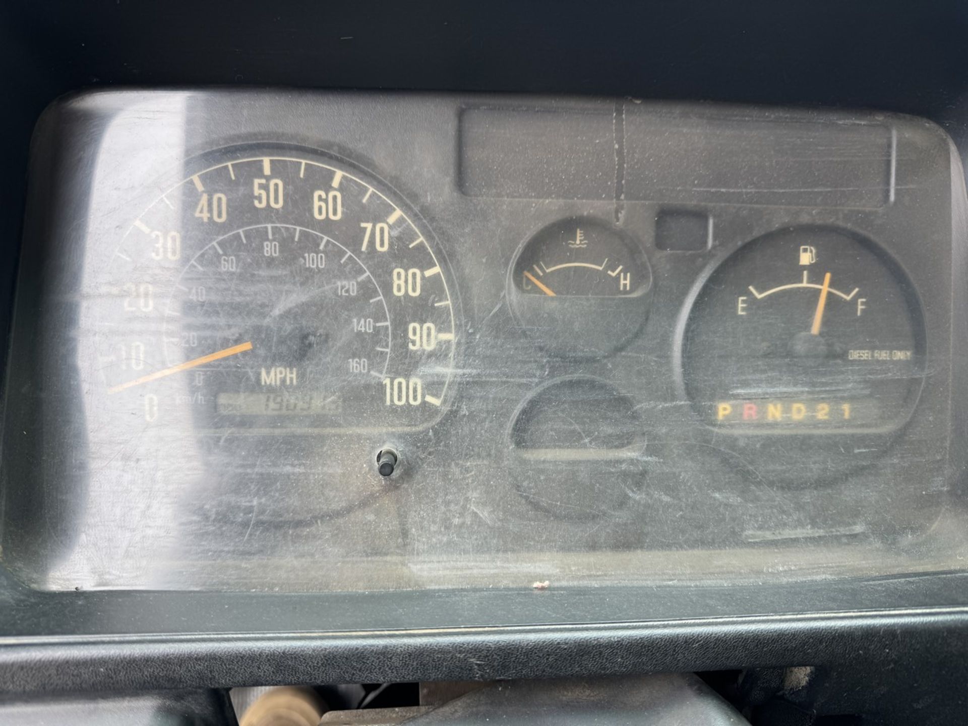 2003 GMC W5500 Sweep-Rite Husky Sweeper - Image 30 of 31