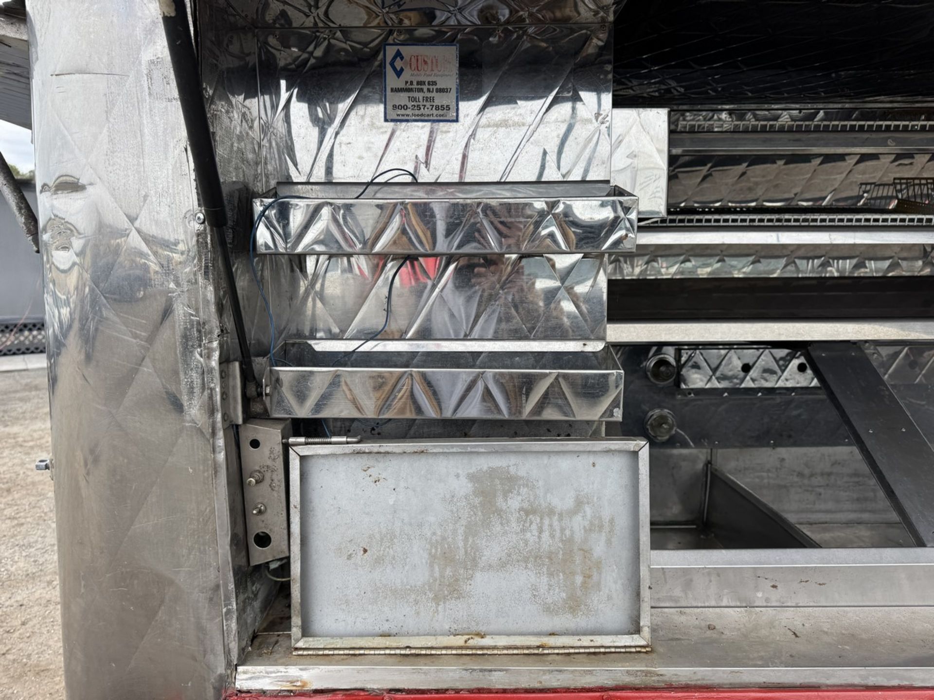 2004 Chevy Silverado 3500HD Lunch Truck - Image 16 of 28