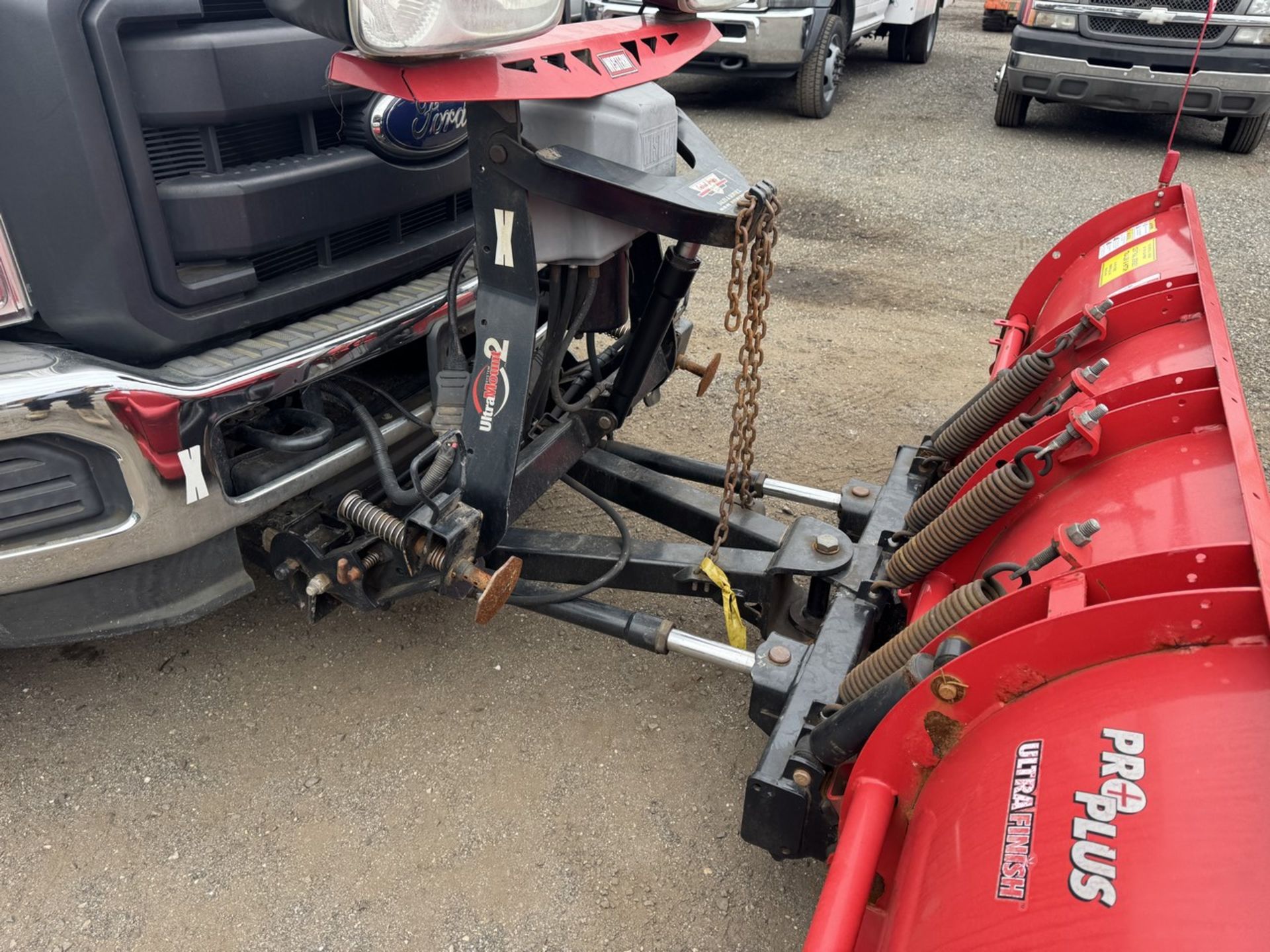 2016 Ford F-550 Mason Dump 4x4 w/ Plow and Salter - Image 19 of 39