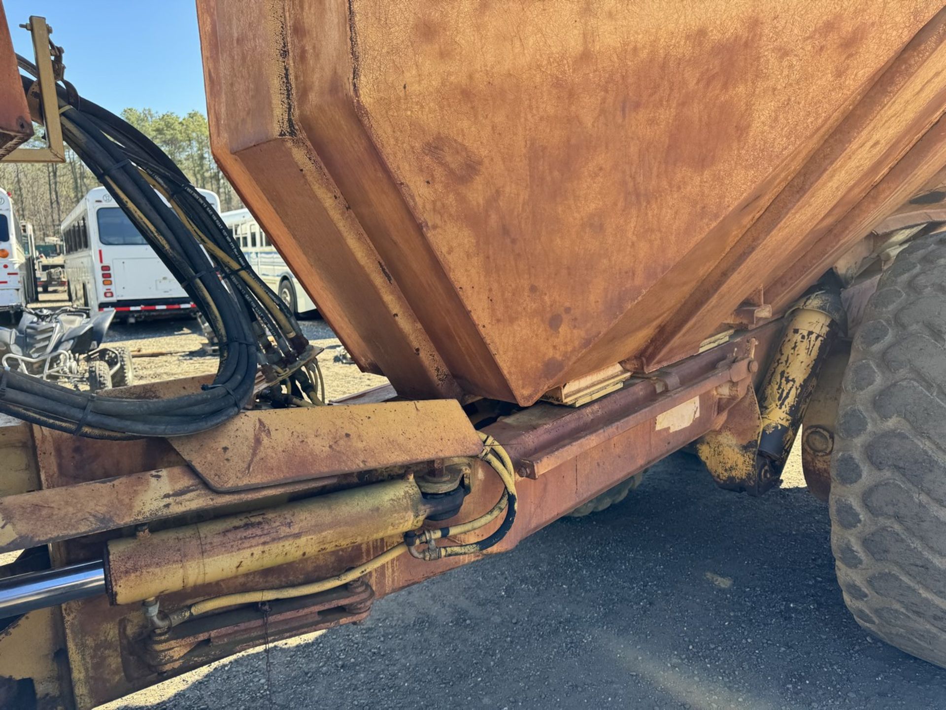 1995 Moxy MT30S3 Articulating Dump Truck - Image 14 of 36