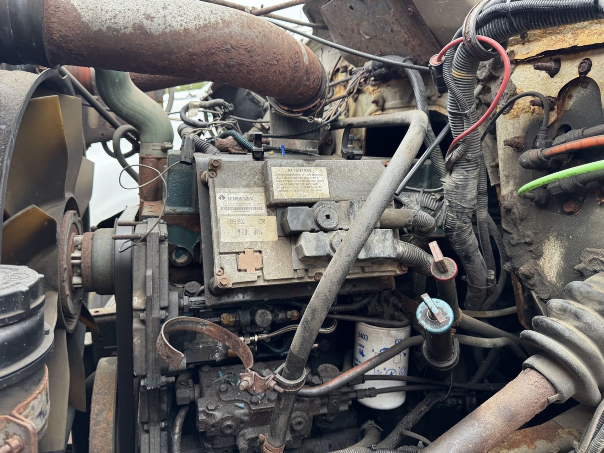 2000 International 4900 w/ Salter (INOPERABLE) - Image 23 of 24