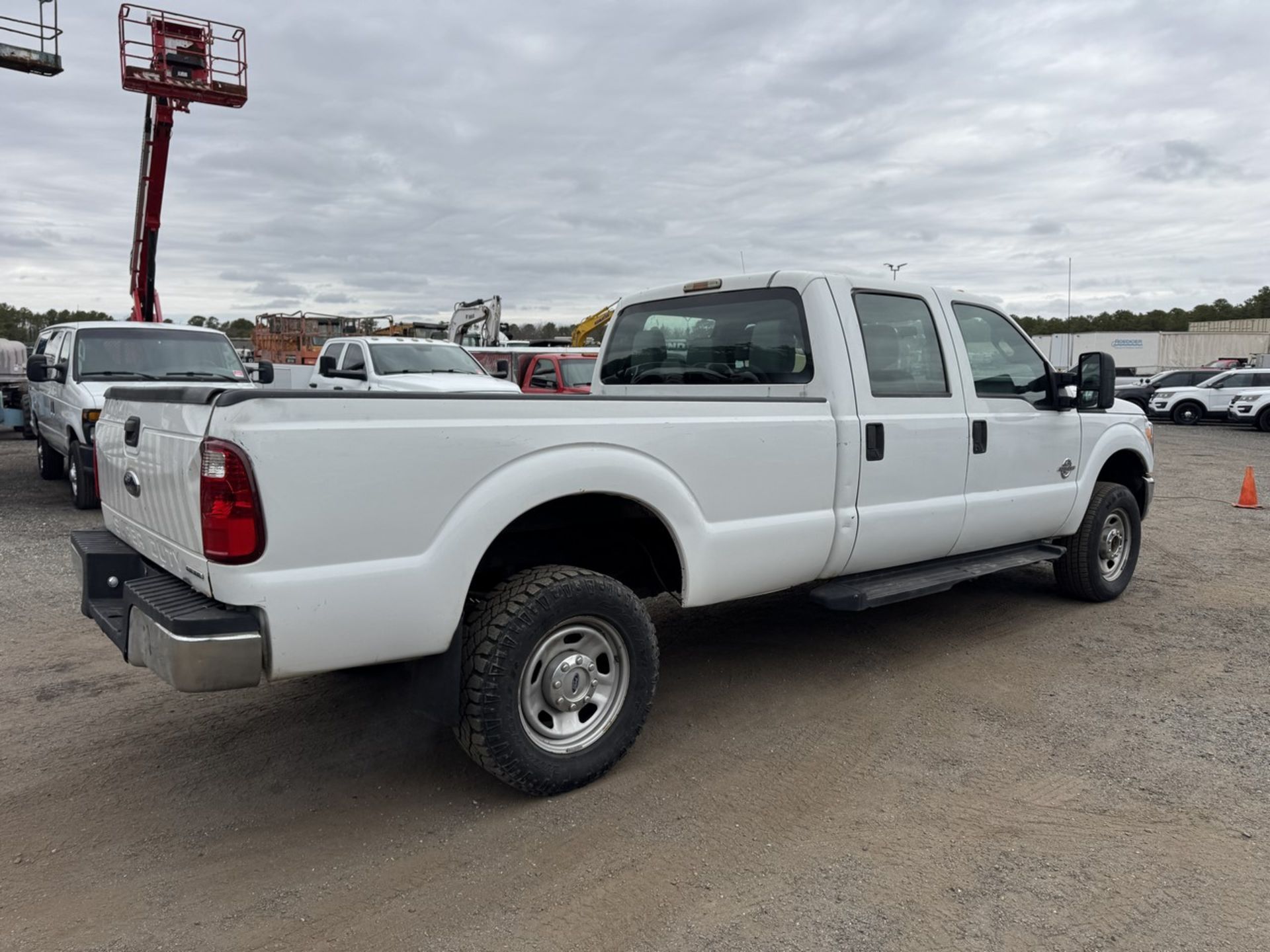 2014 Ford F-350 4x4 Diesel - Image 5 of 22