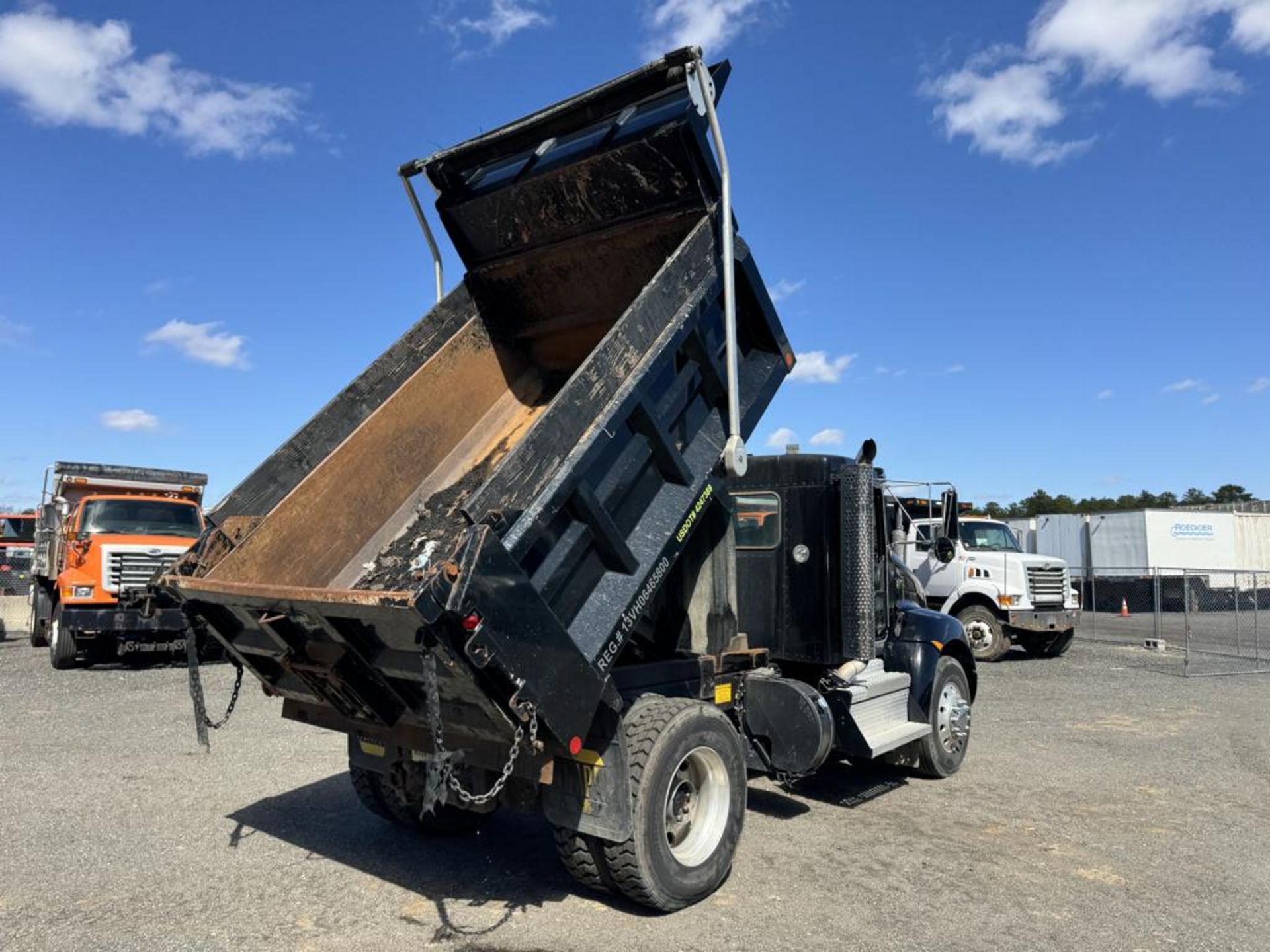 2020 Kenworth T370 Single Axle Dump 48k Original Miles - Image 7 of 46