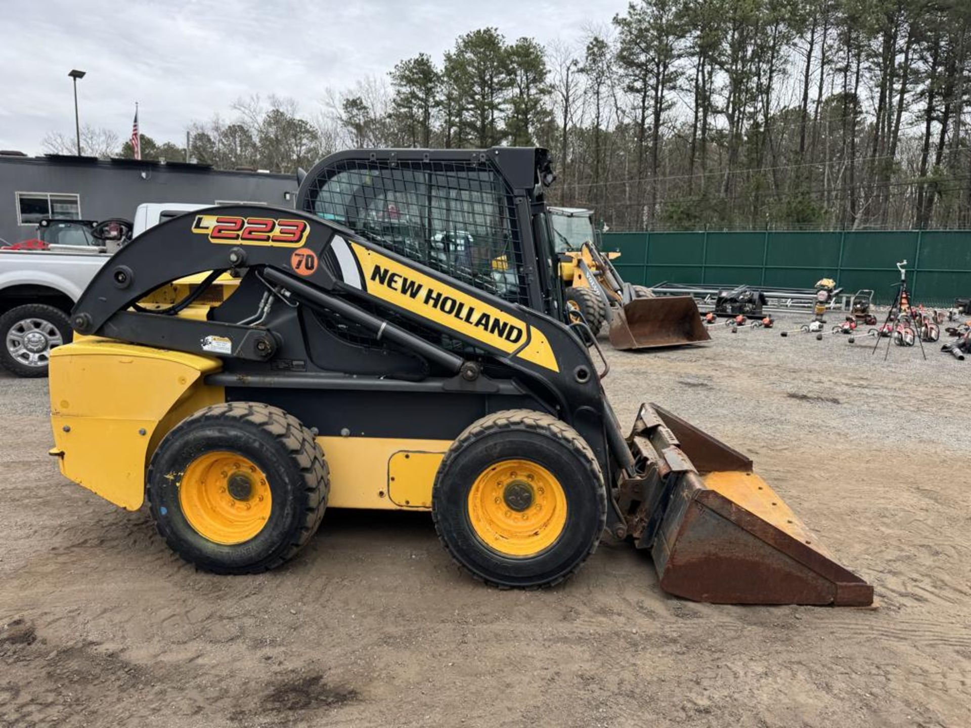2013 New Holland L223 Skid Steer - Image 7 of 32