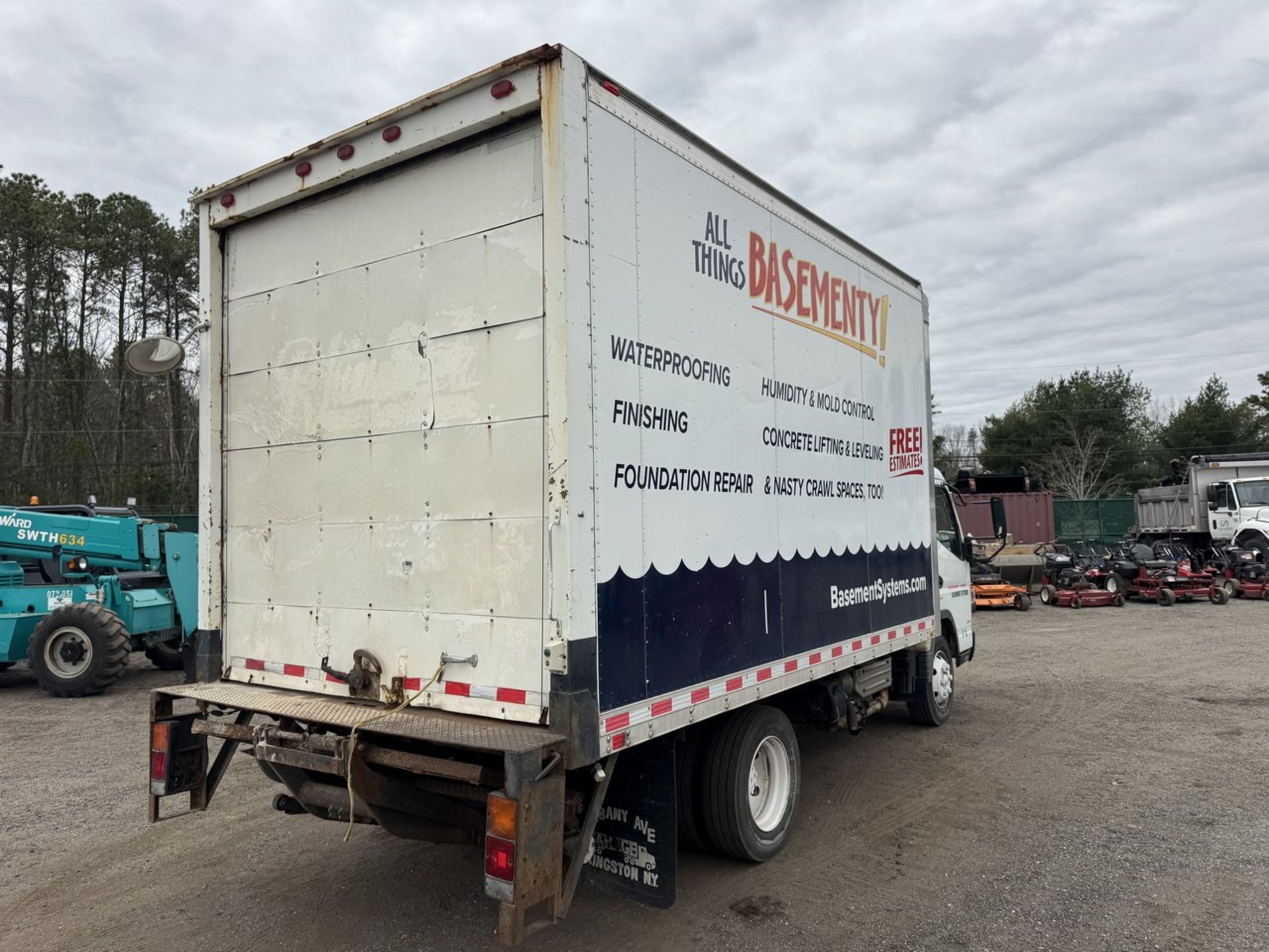 2011 Mitsubishi Fuso FE160 14’ Box Truck - Image 5 of 22