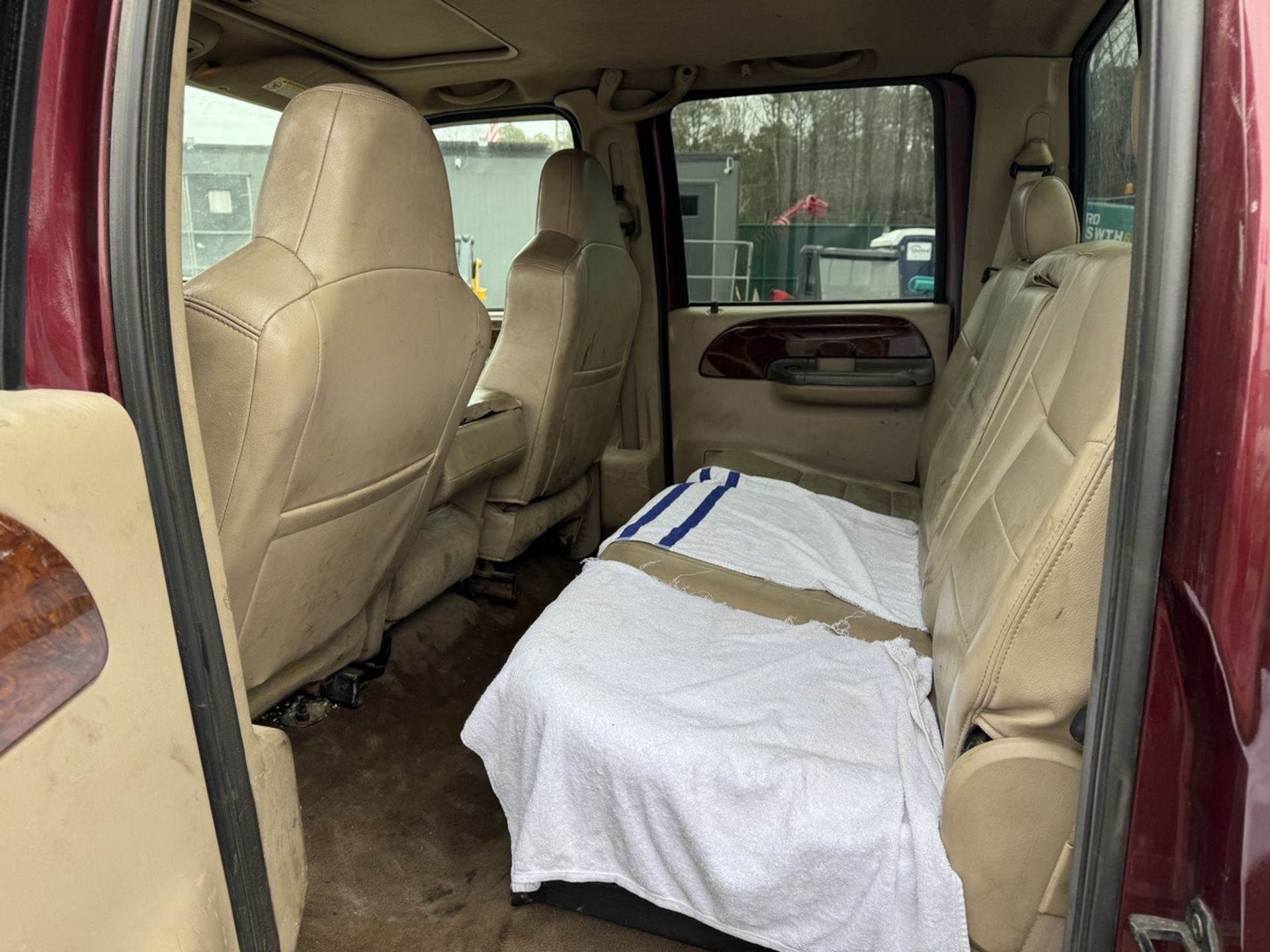 2004 Ford F-350 4x4 Diesel - Image 21 of 25