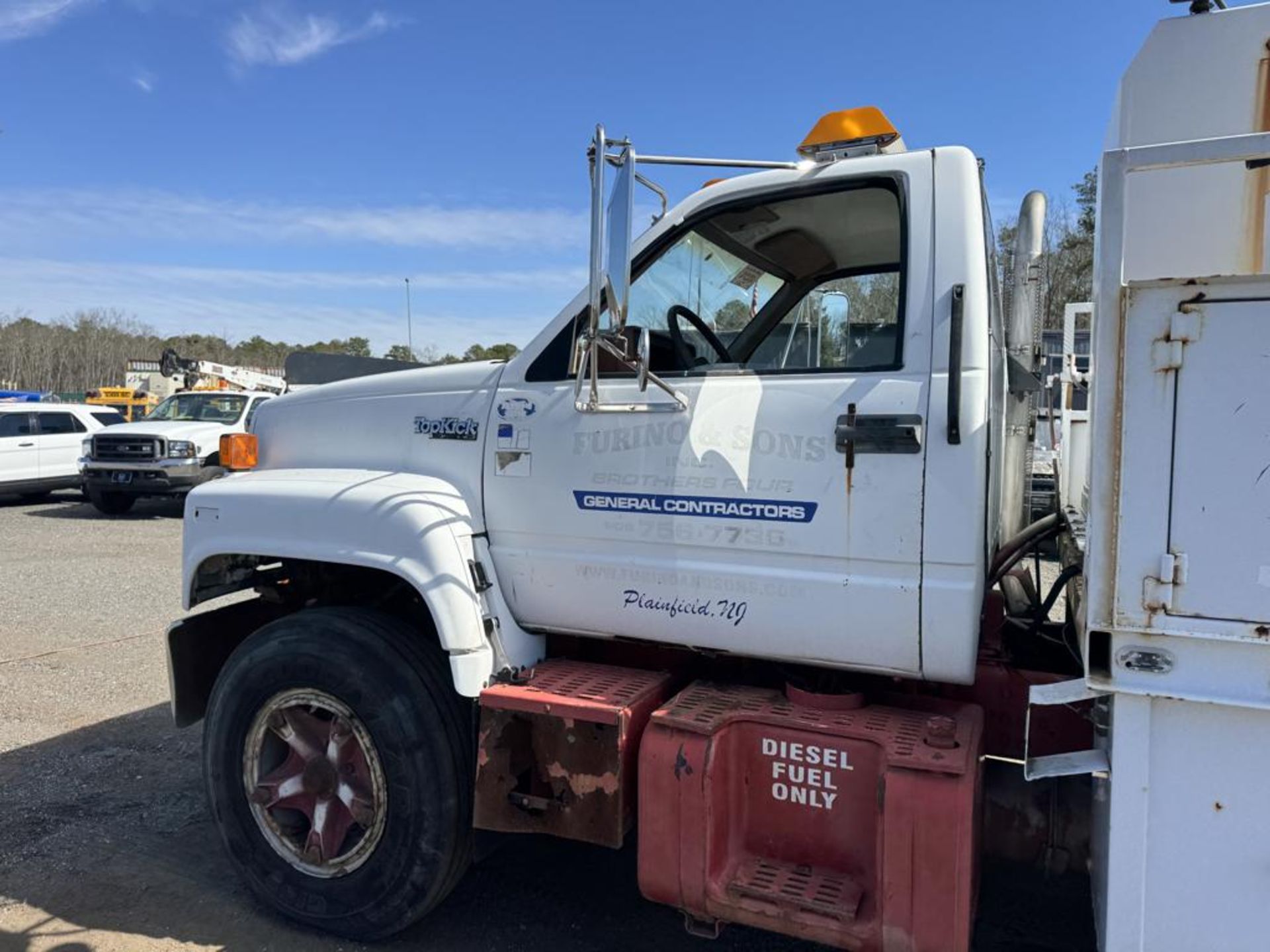 1991 GMC TopKick Lube Truck - Image 11 of 32
