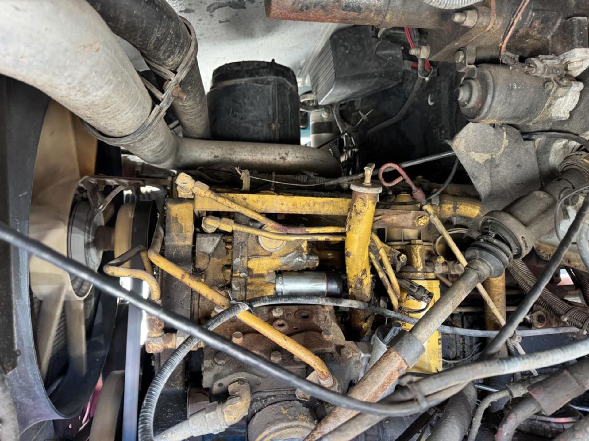 1991 GMC TopKick Lube Truck - Image 29 of 32