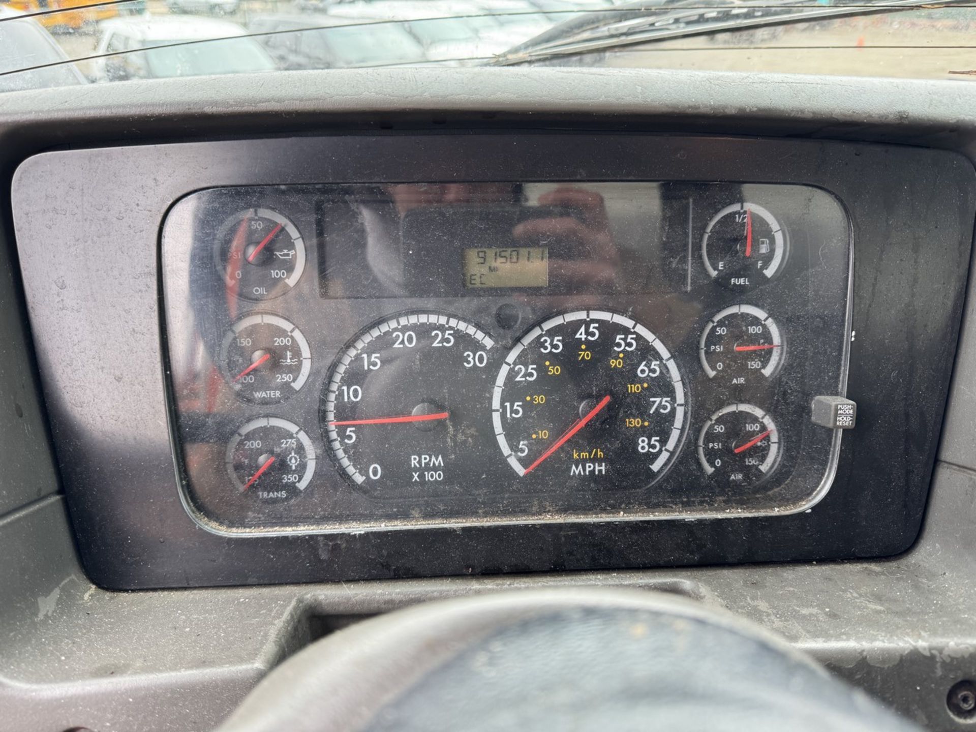 2004 Sterling Single Axle Dump - Image 33 of 34