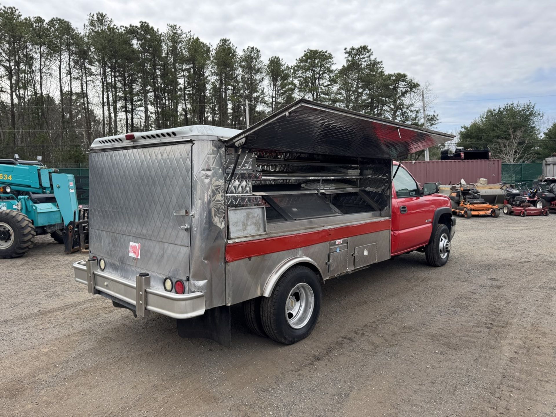 2004 Chevy Silverado 3500HD Lunch Truck - Image 6 of 28