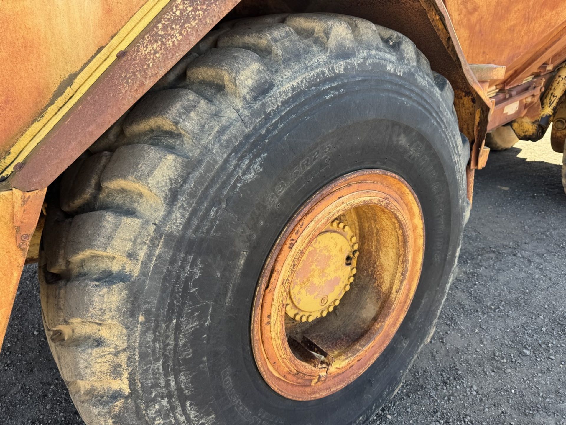 1995 Moxy MT30S3 Articulating Dump Truck - Image 13 of 36