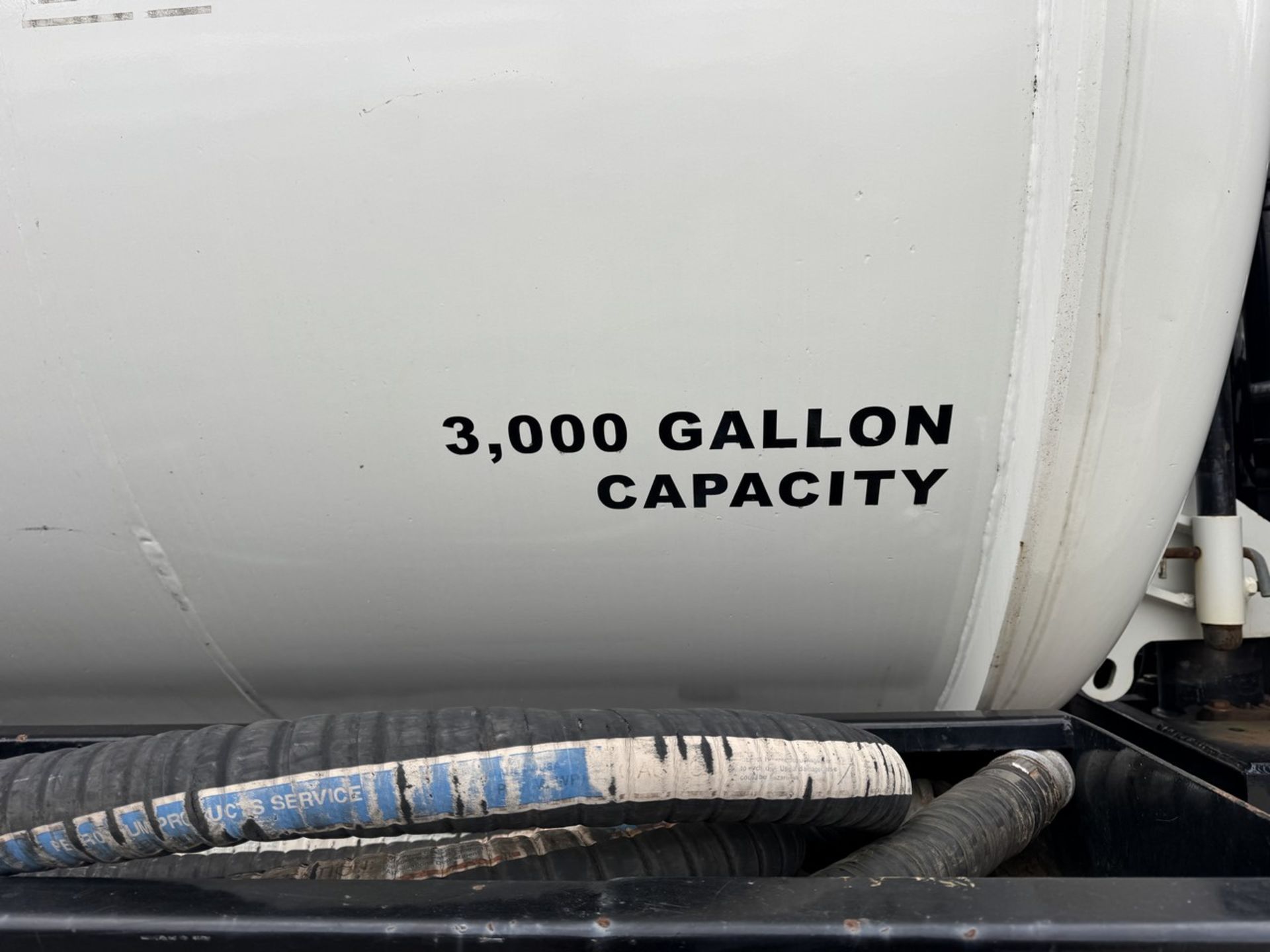 2004 Sterling L7500 Vacuum Loader Truck - Image 33 of 48