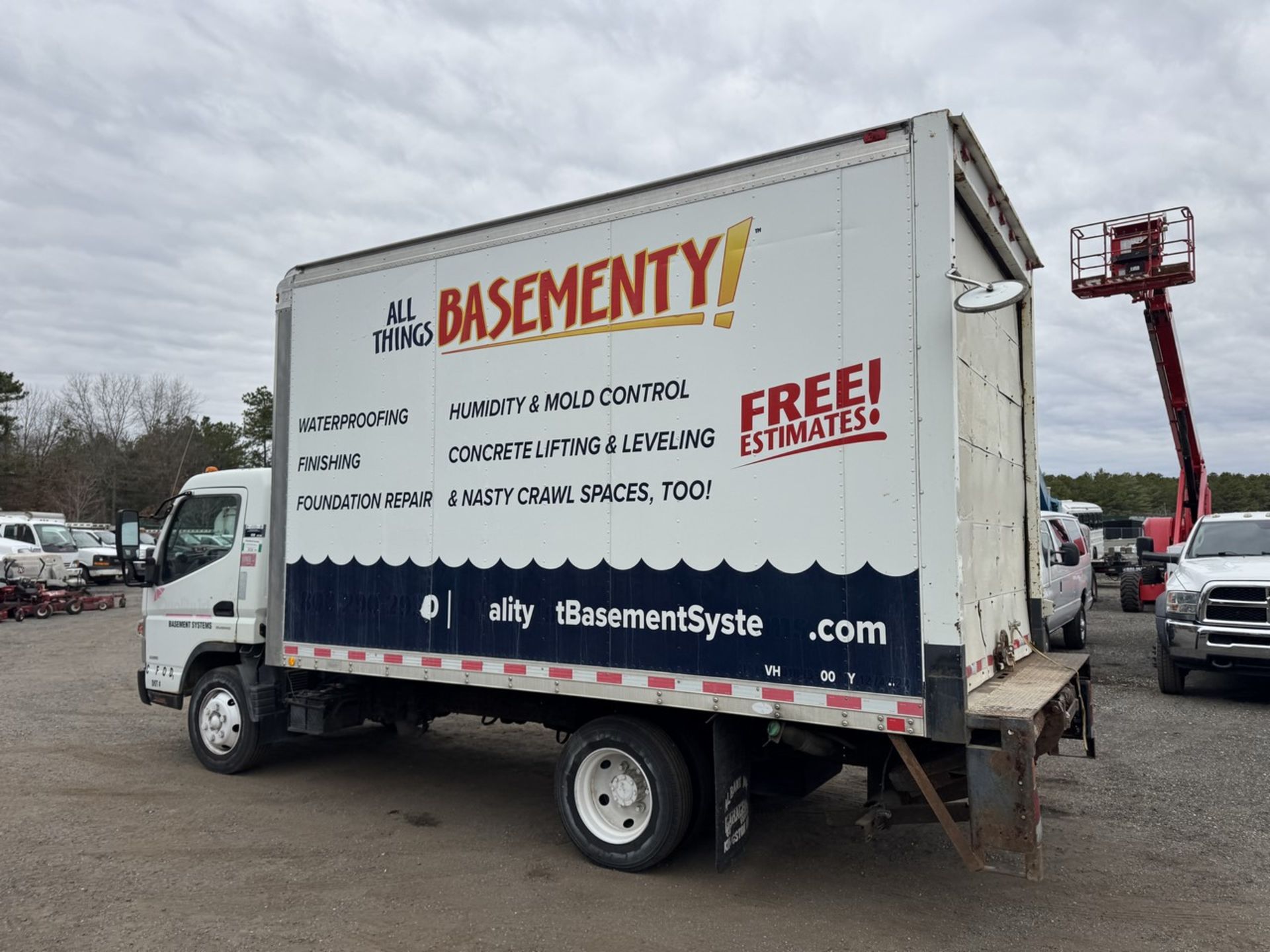2011 Mitsubishi Fuso FE160 14’ Box Truck - Image 8 of 22