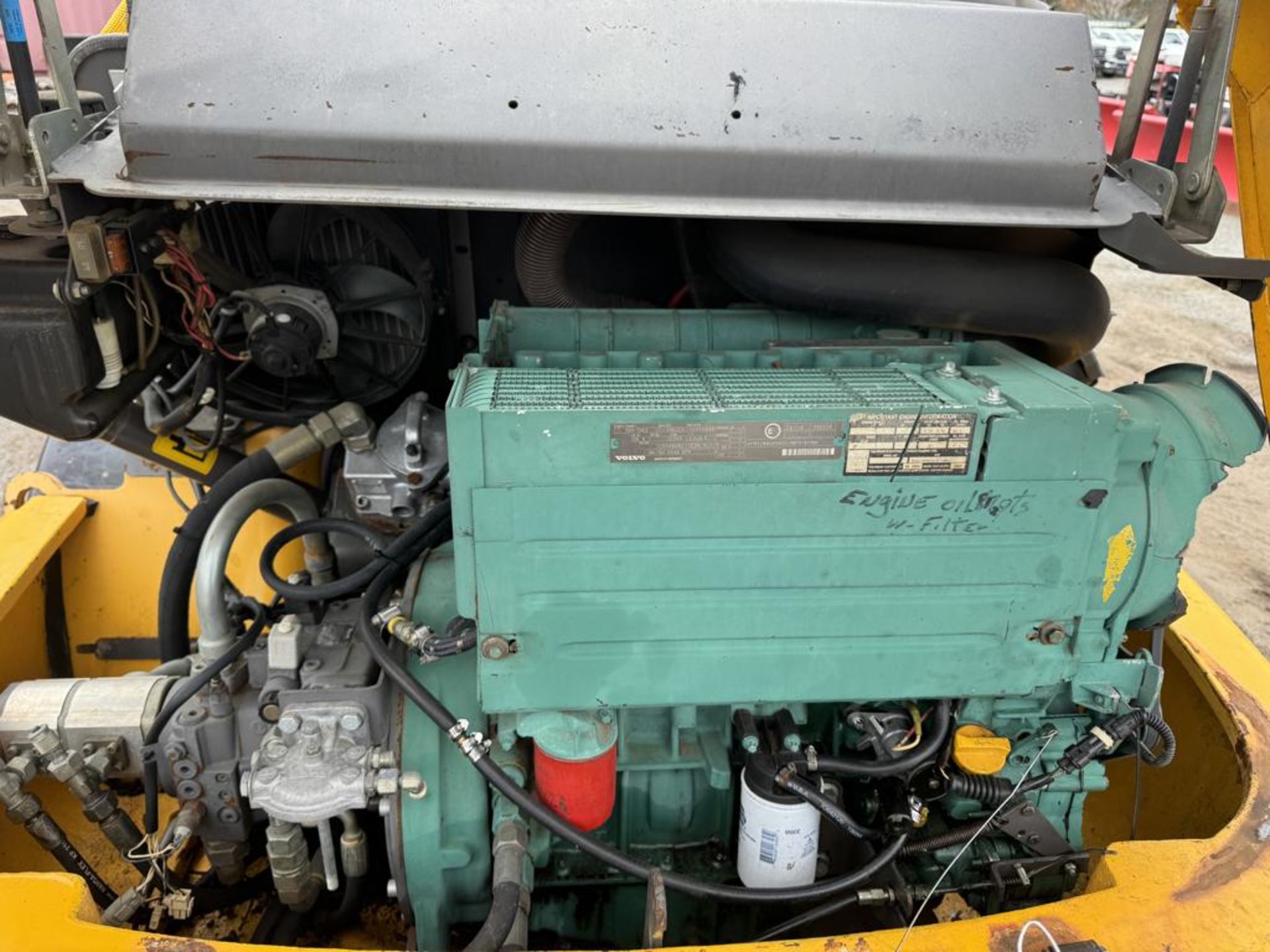 Volvo L20B Compact Wheel Loader - Image 23 of 30