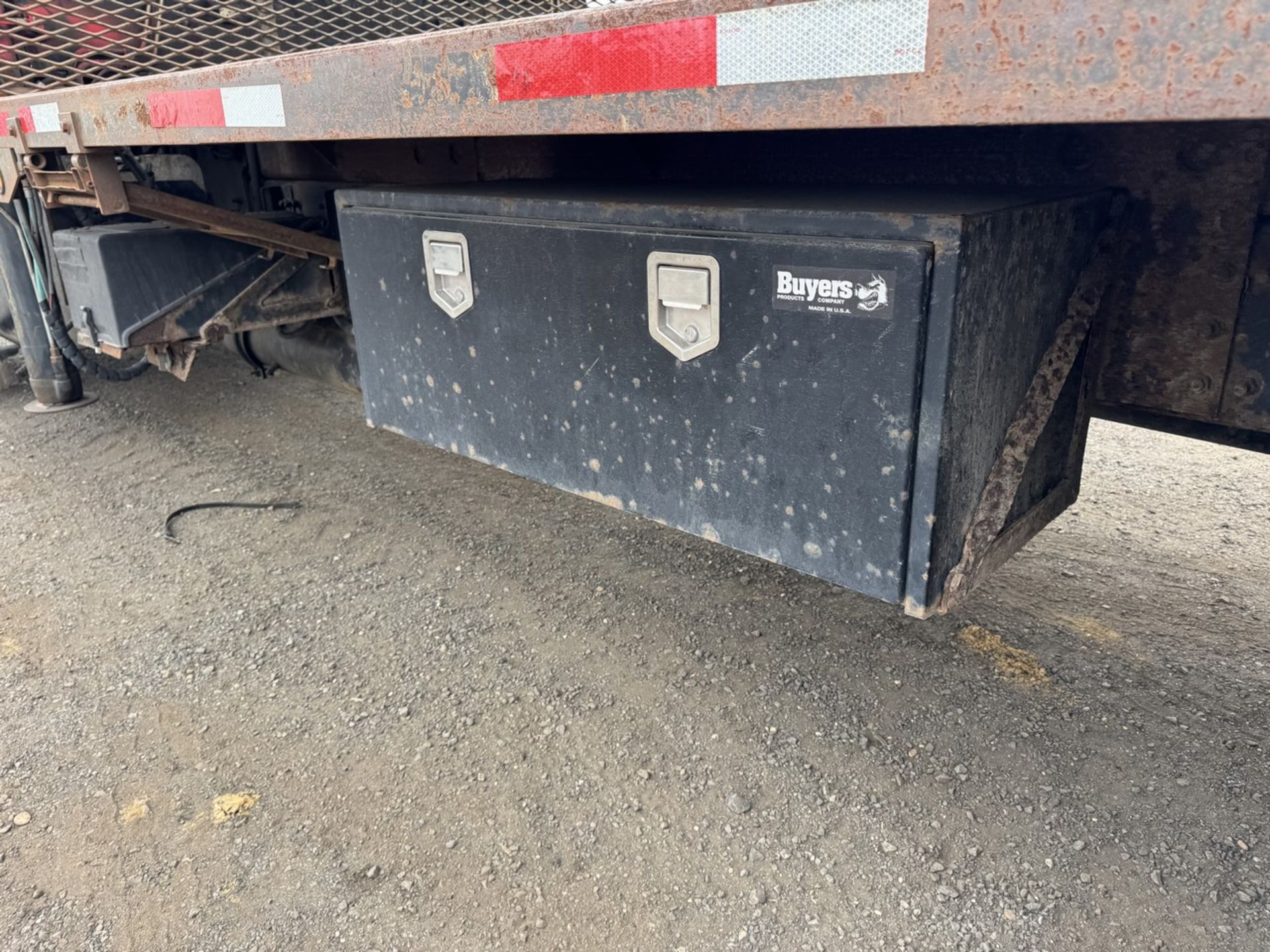 2005 HIAB 255K-2 HIPRO Material Crane Mounted on 2005 Sterling 6513 - Image 45 of 56