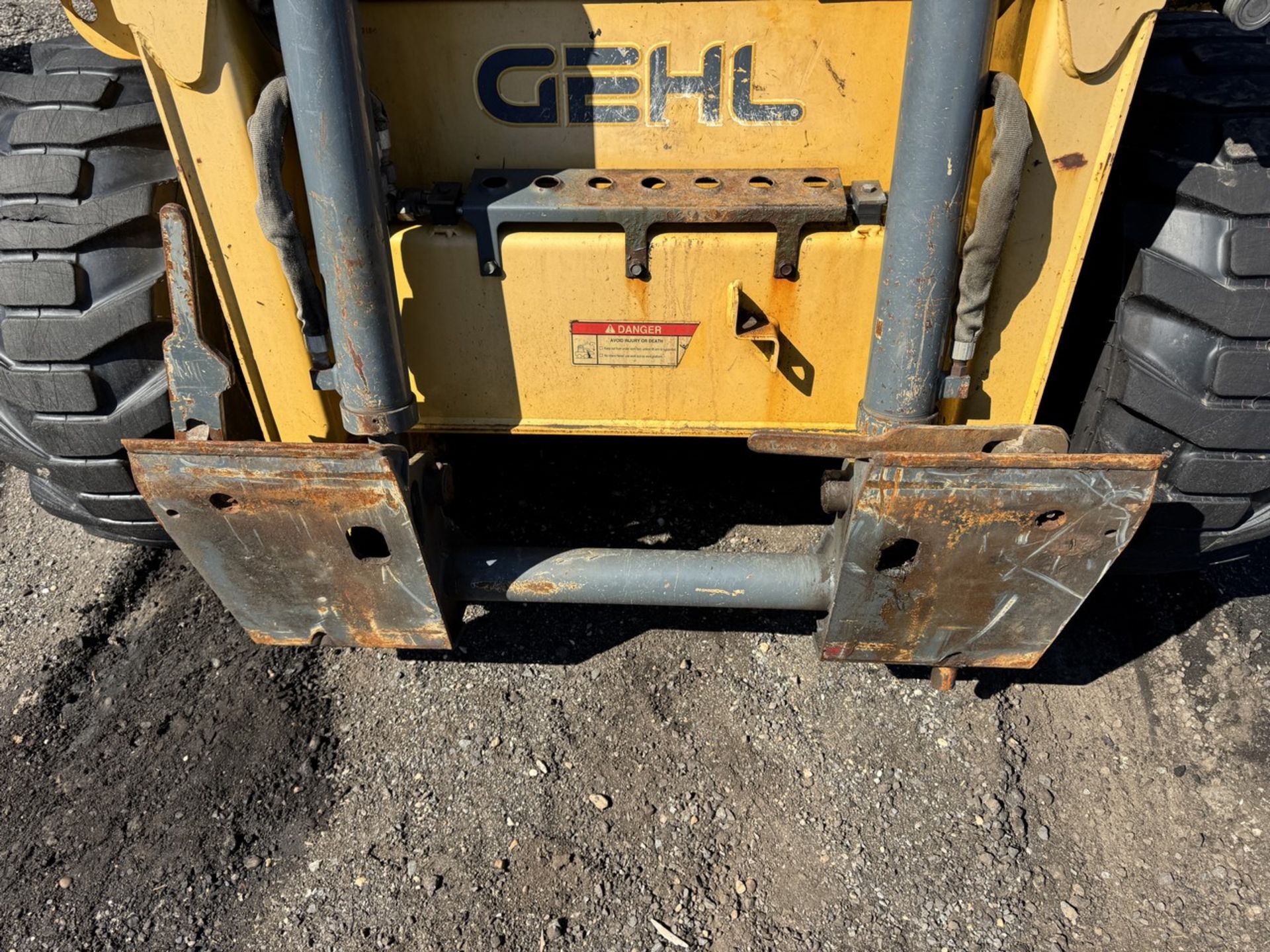 Gehl 5640 Skid Steer (INOPERABLE) - Image 13 of 21