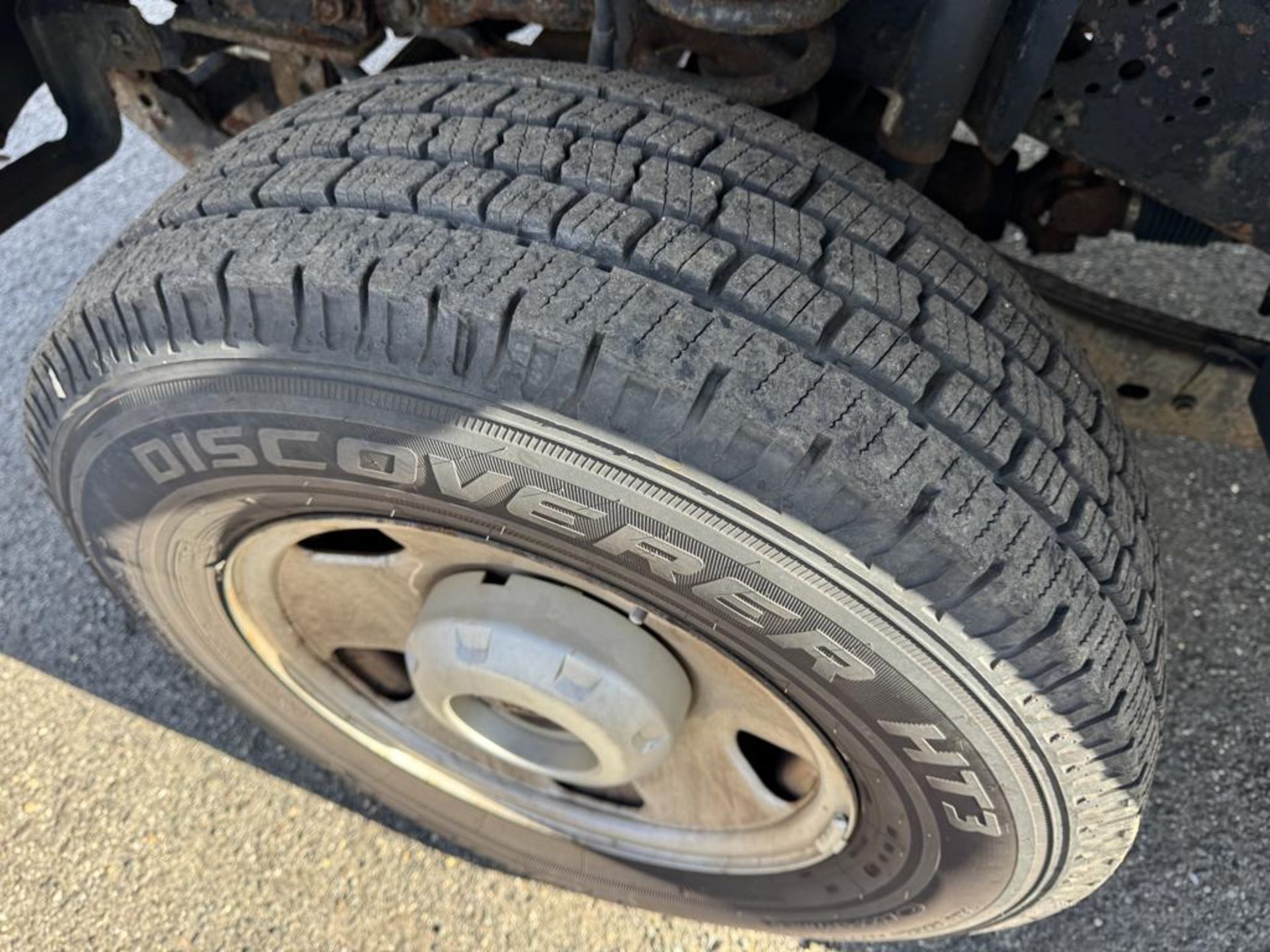 2006 Ford F-250 Utility Truck 4x4 w/ Liftgate - Image 12 of 21