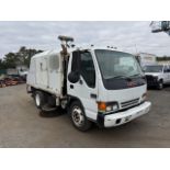 2003 GMC W5500 Sweep-Rite Husky Sweeper