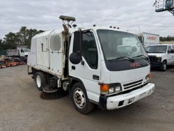 2003 GMC W5500 Sweep-Rite Husky Sweeper
