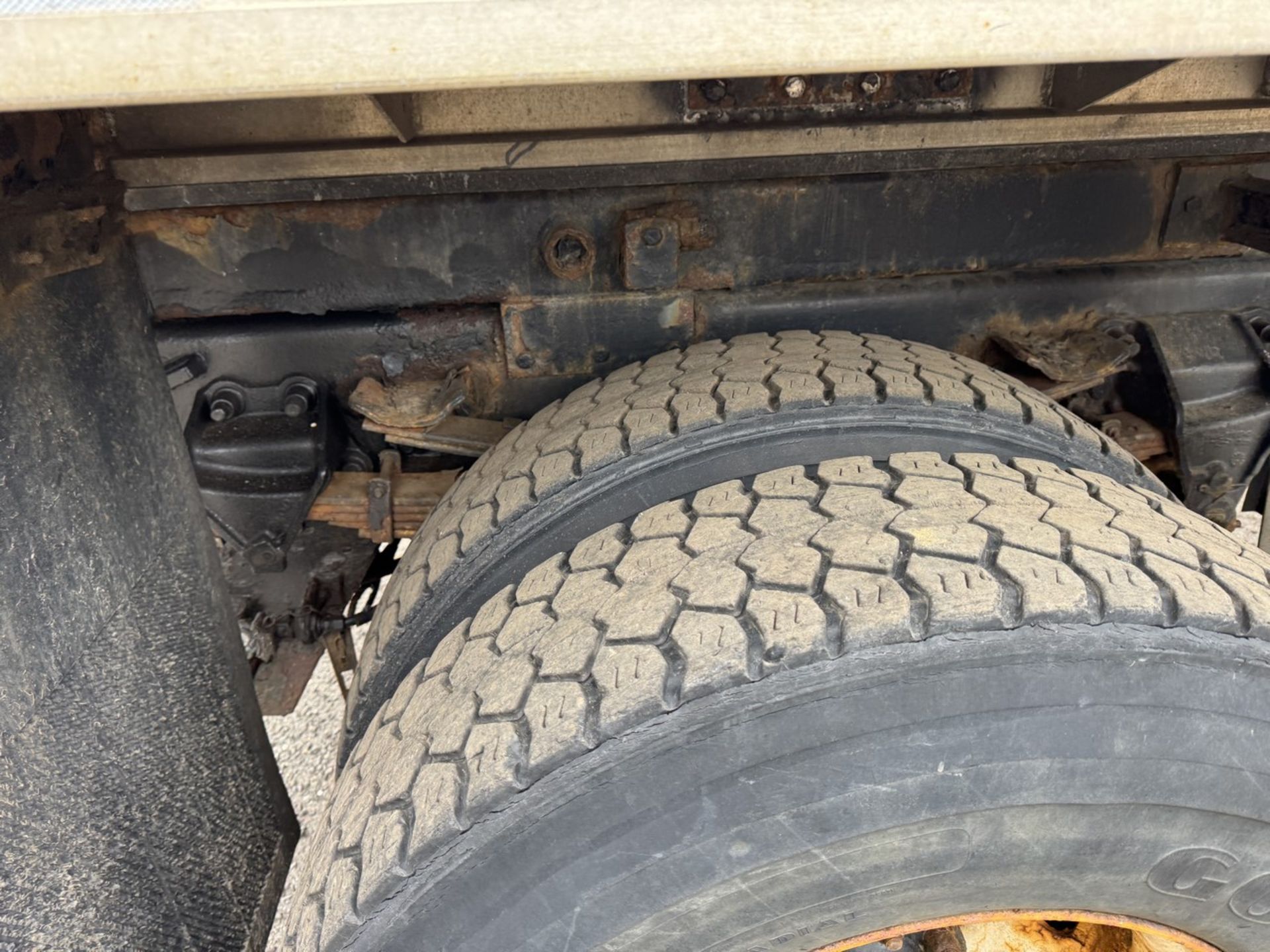2004 Sterling Single Axle Dump - Image 23 of 34