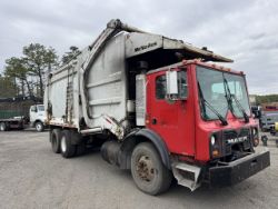 2009 Mack Garbage Truck Front Loader