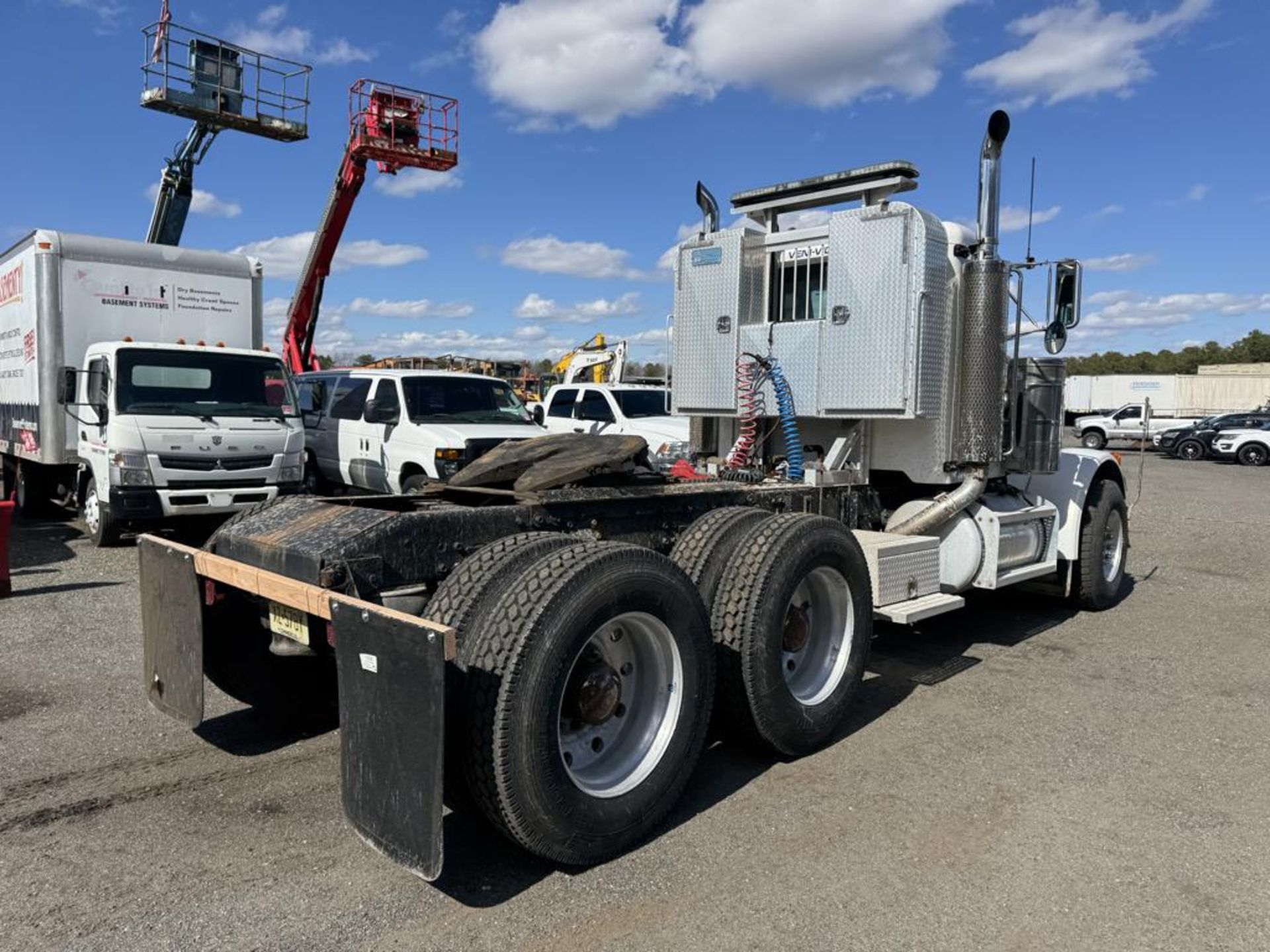 1988 Peterbilt 379 Day Cab Tandem - Image 5 of 46