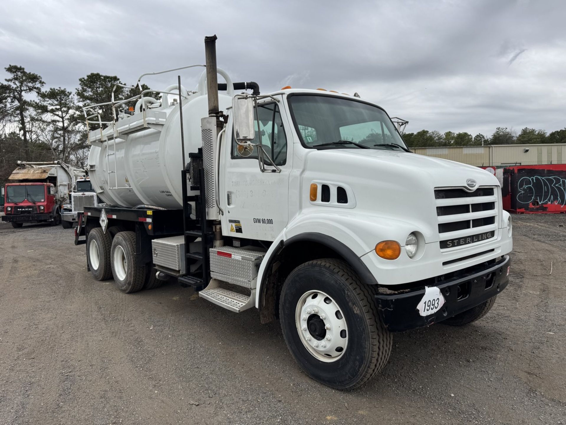 2004 Sterling L7500 Vacuum Loader Truck
