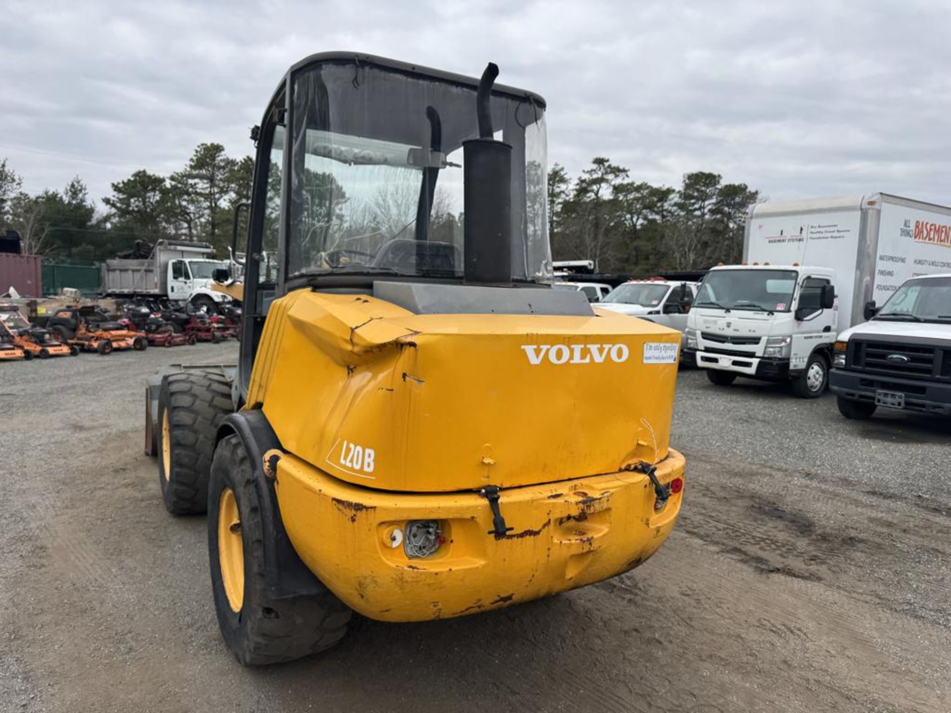 Volvo L20B Compact Wheel Loader - Image 8 of 30