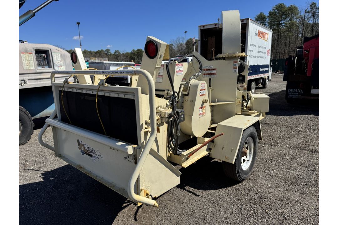 2016 Morbark Beever M12D Wood Chipper - Image 4 of 19